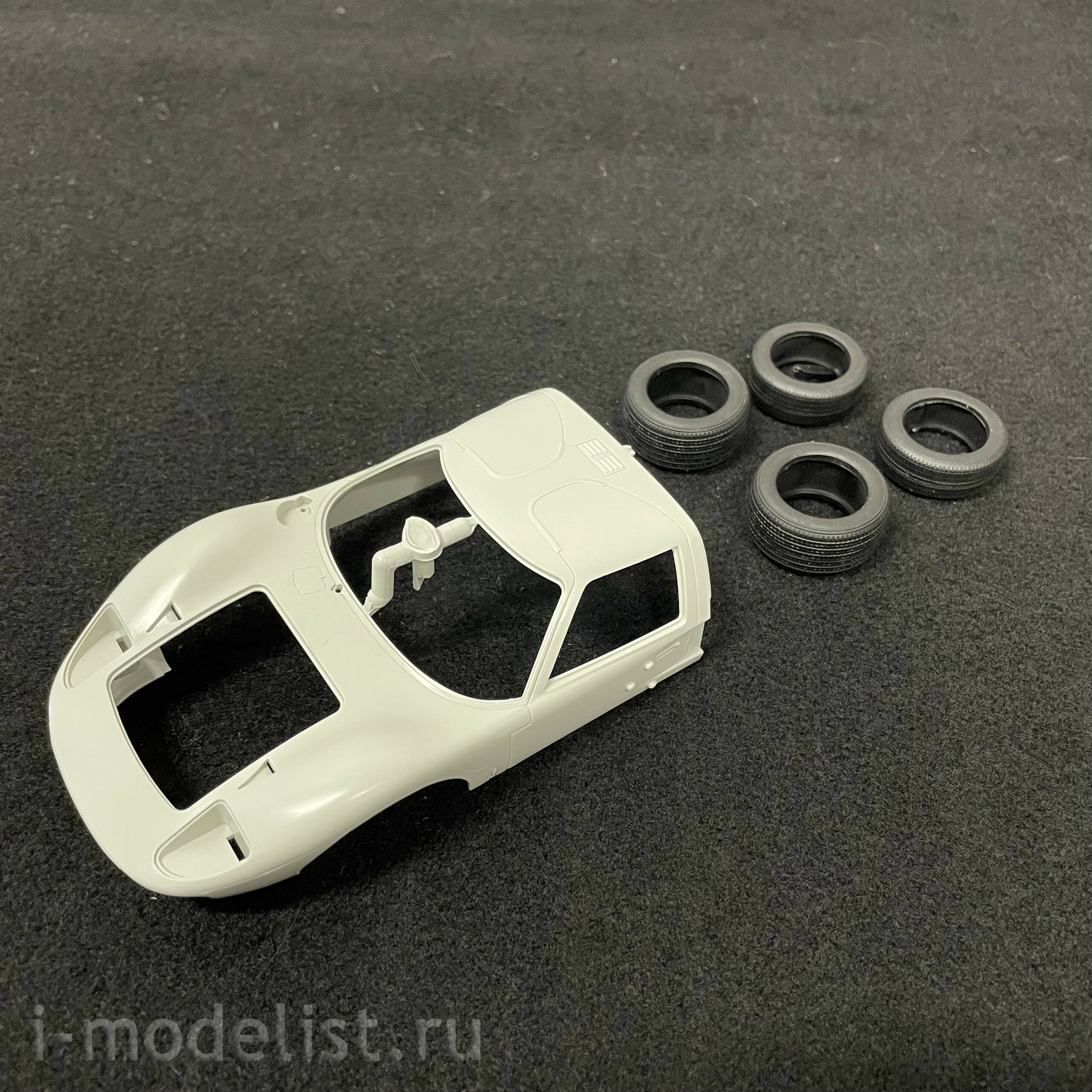CS-004 Meng 1/24 Ford GT40 Mk car.II ’66
