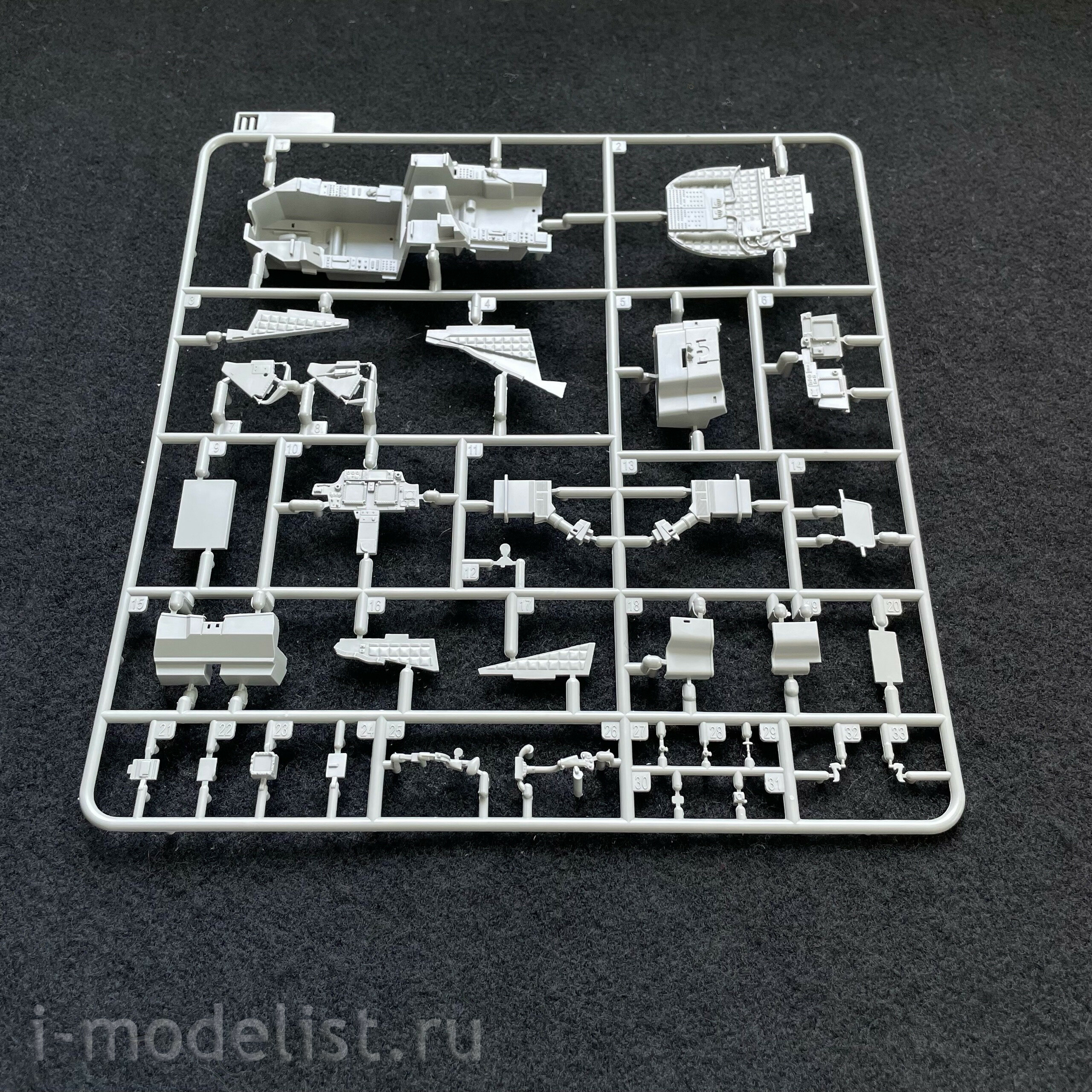 2602 Takom 1/35 AH-64E Apache 
