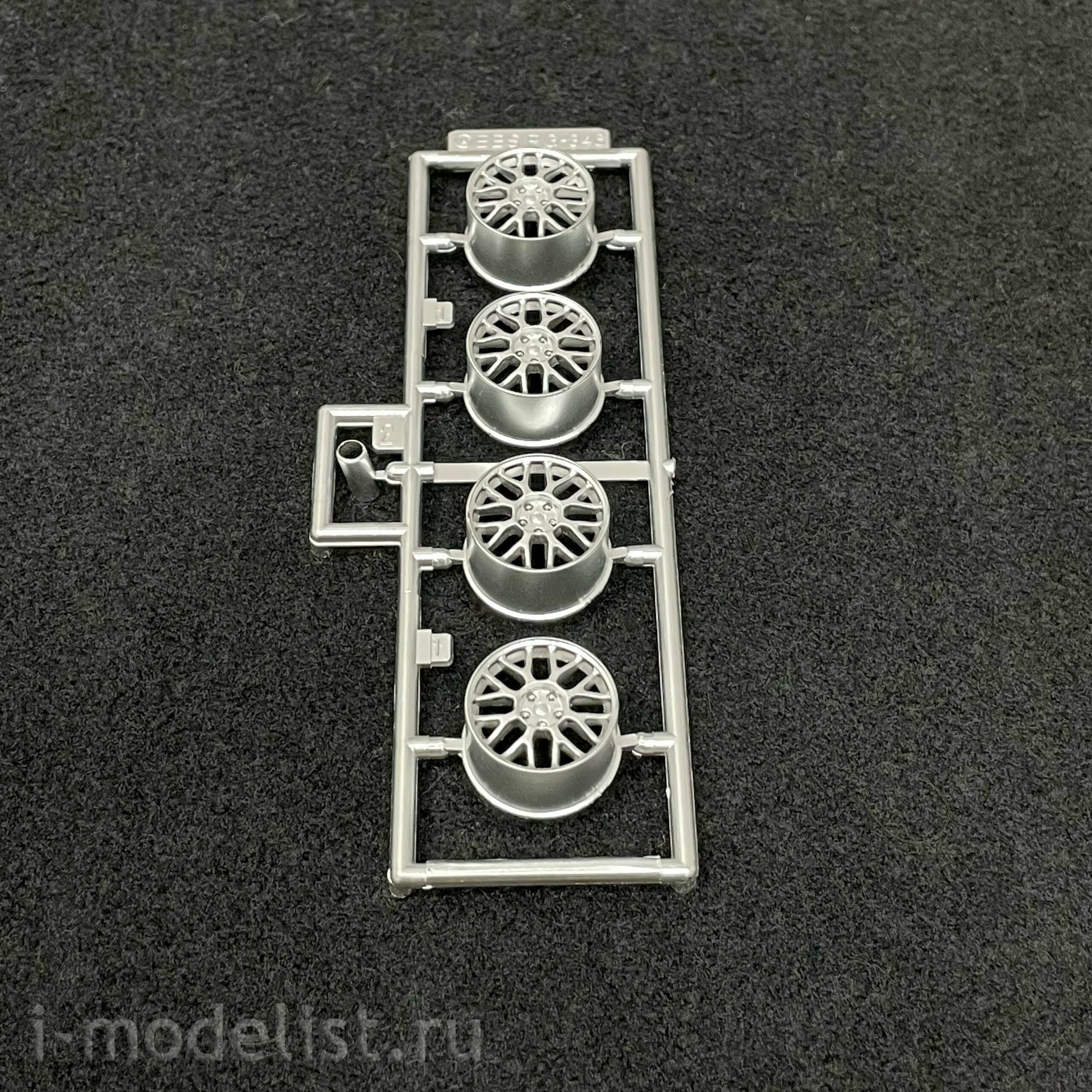 03553 Fujimi 1/24 Subaru Legacy Touring Wagon Version B