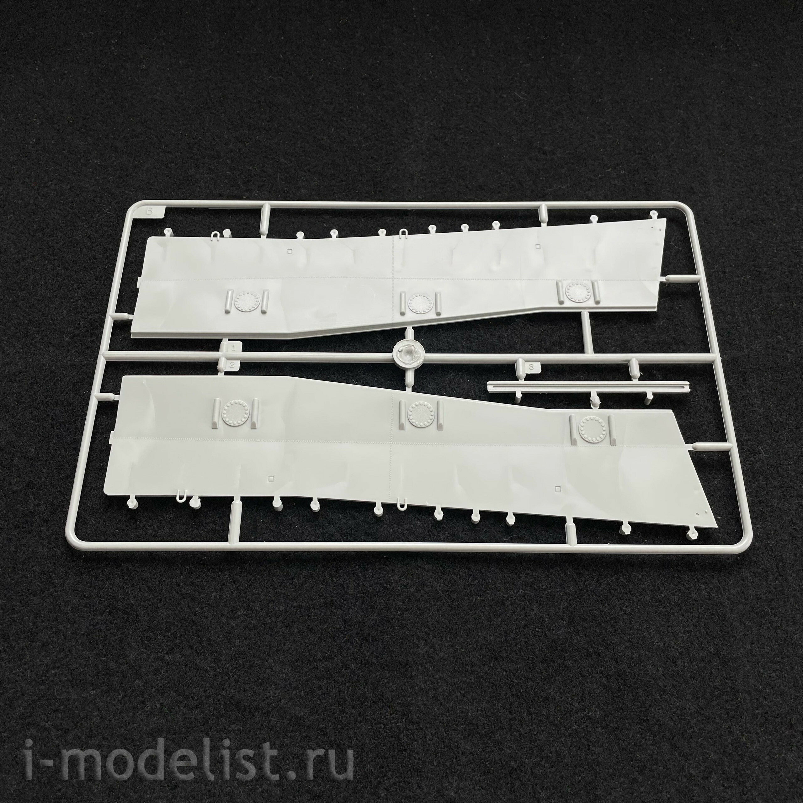 HobbyBoss 1/48 84817 U.S LCM-3