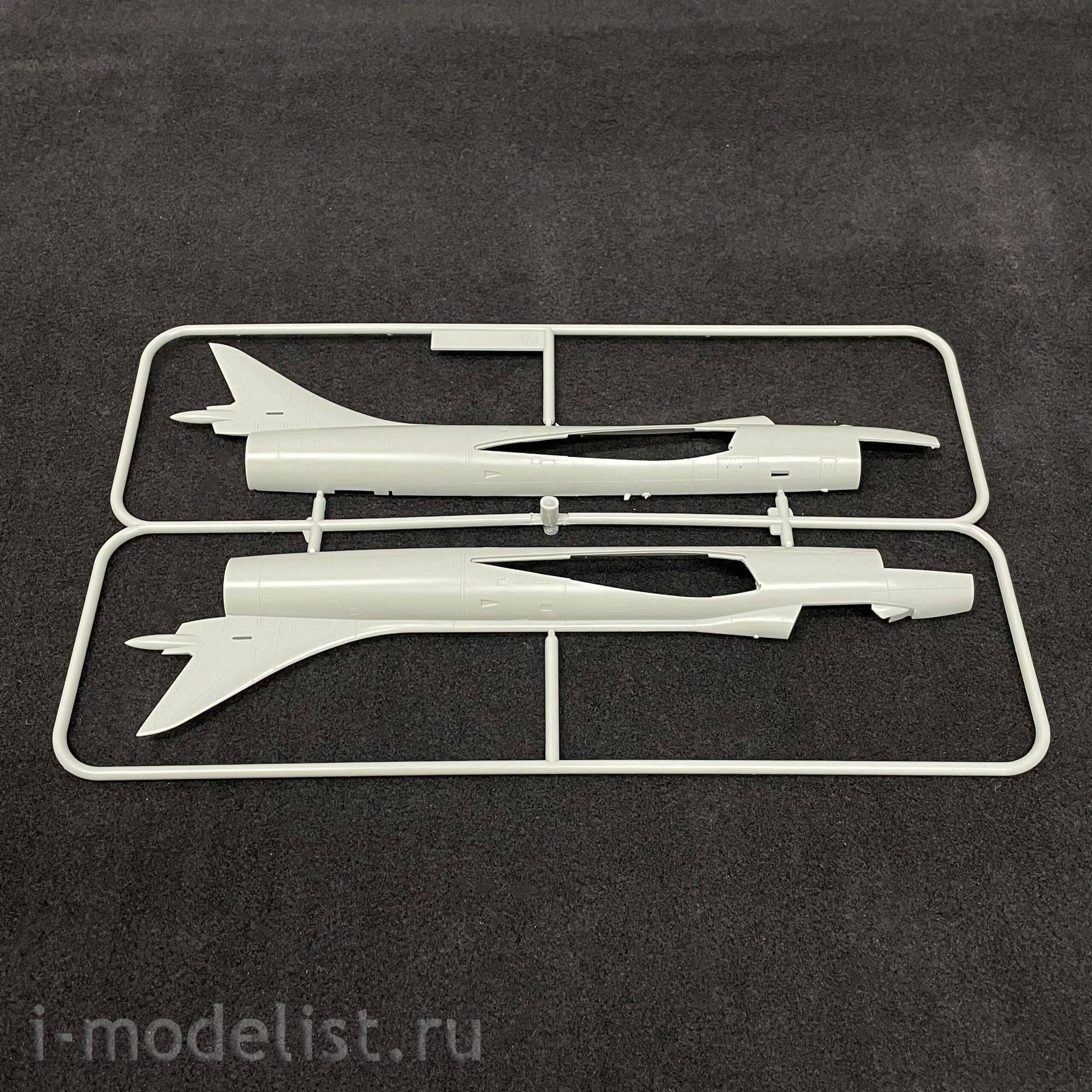 2772 AIRCRAFT Italeri 1/48 HUNTER F. 6/FGA.9 (Aerobatic Teams)