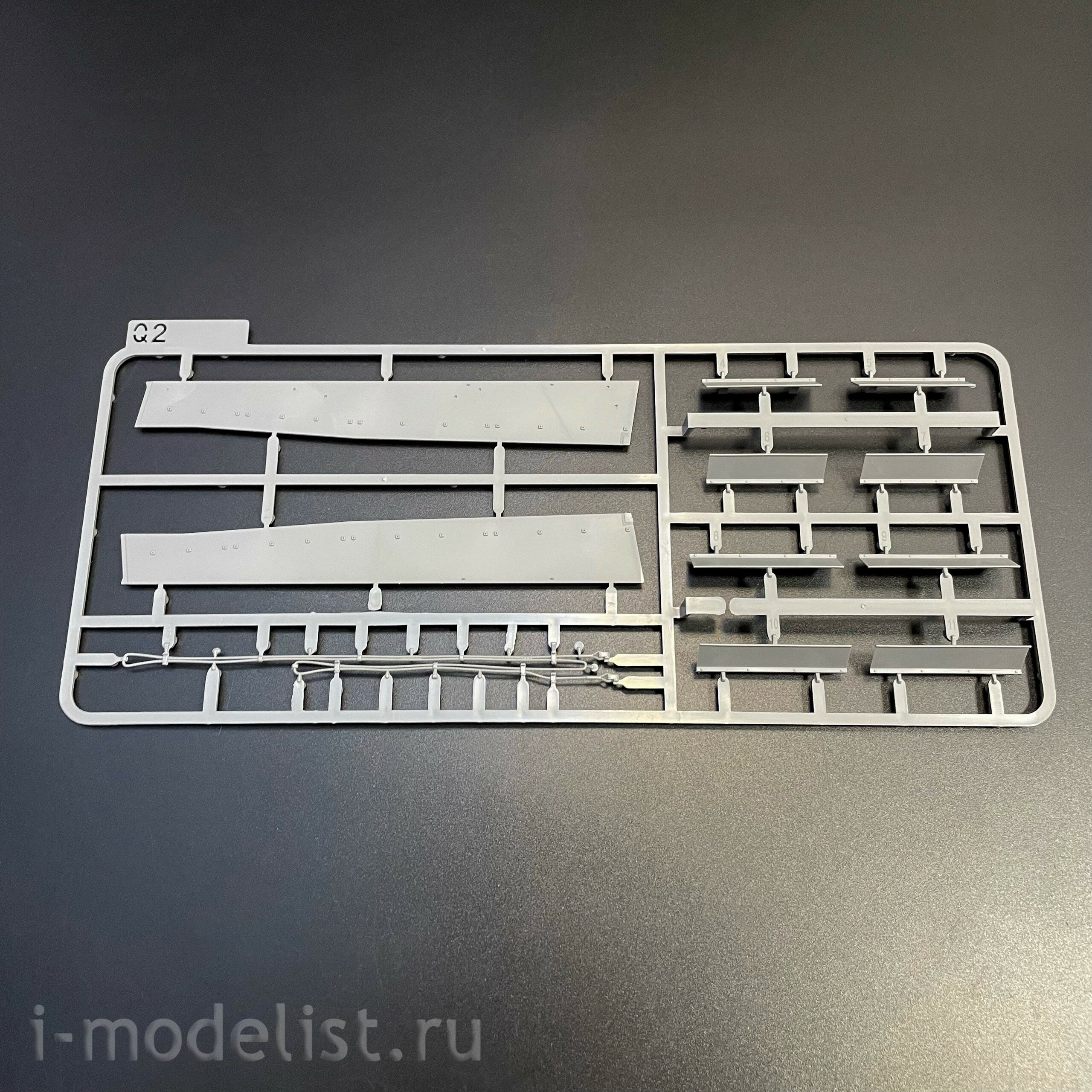 2196 Takom 1/35 Notмецкий тяжёлый танк Sd.Kfz.181 Pz.Kpfw.VI Ausf.E - Tiger I ранний