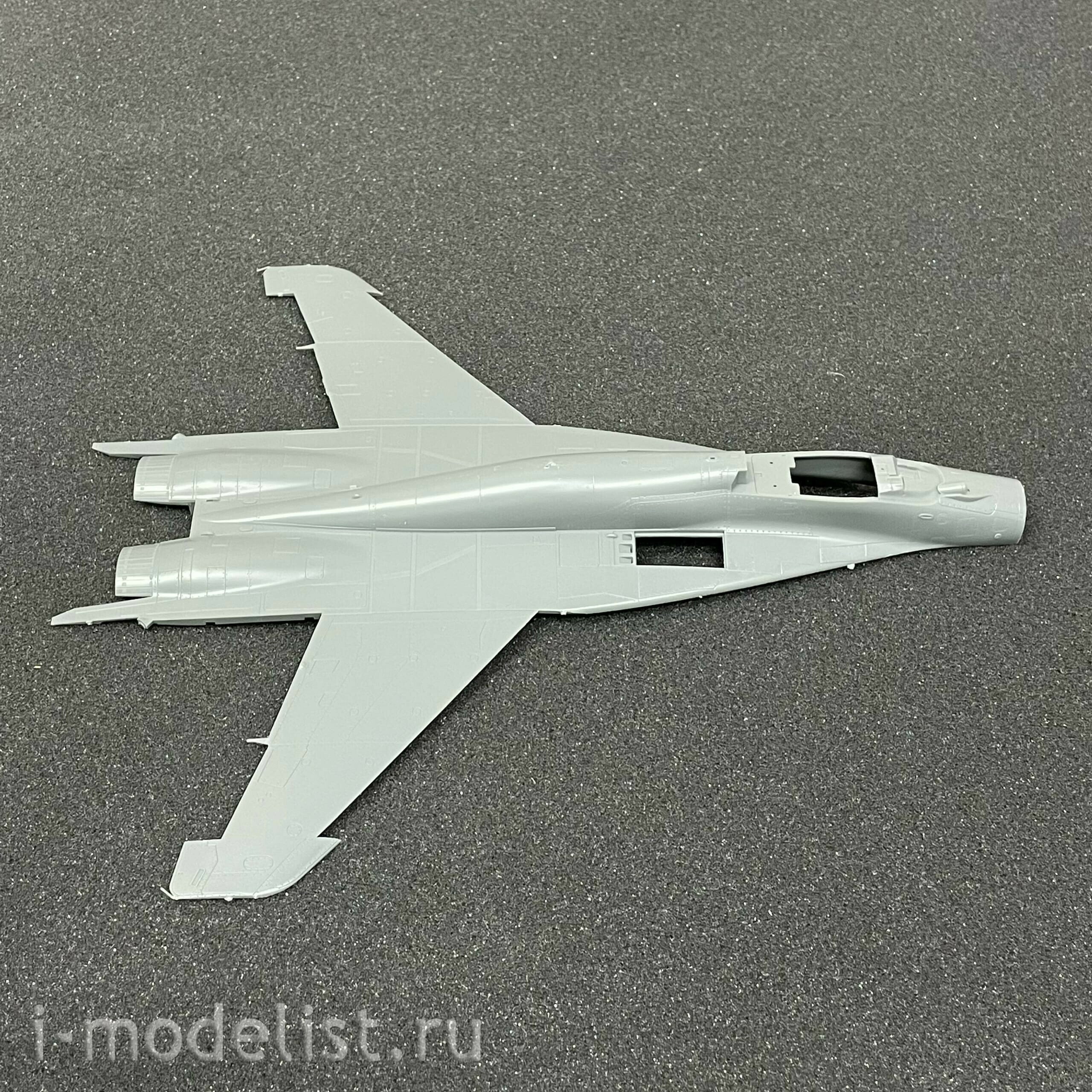 L4818 Great Wall Hobby 1/48 M-29 SMT 