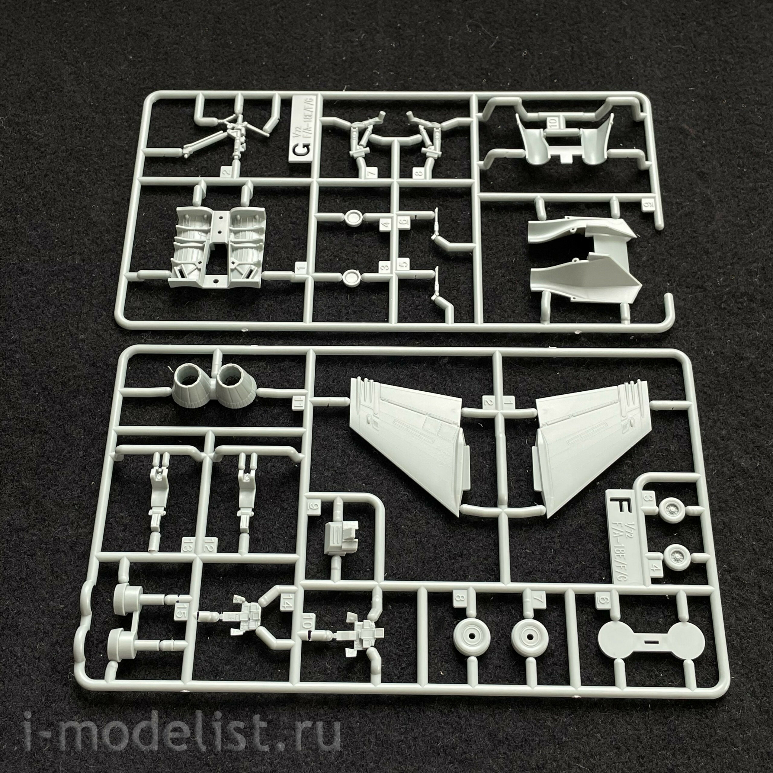12547 Academy 1/72 Aircraft USN F/A-18E VFA-143 