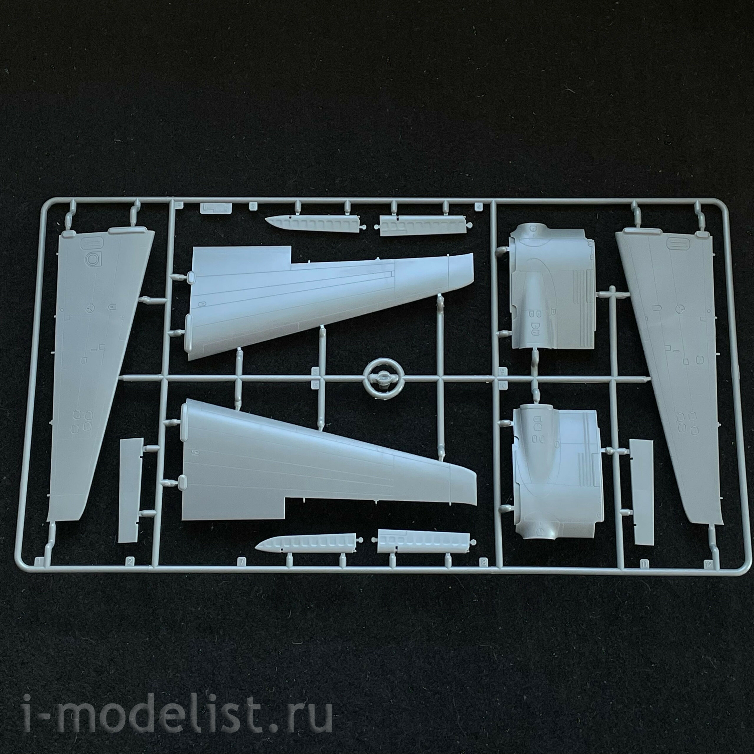 L4801 Great Wall Hobby 1/48 German night fighter Fw 189A-1 UHU