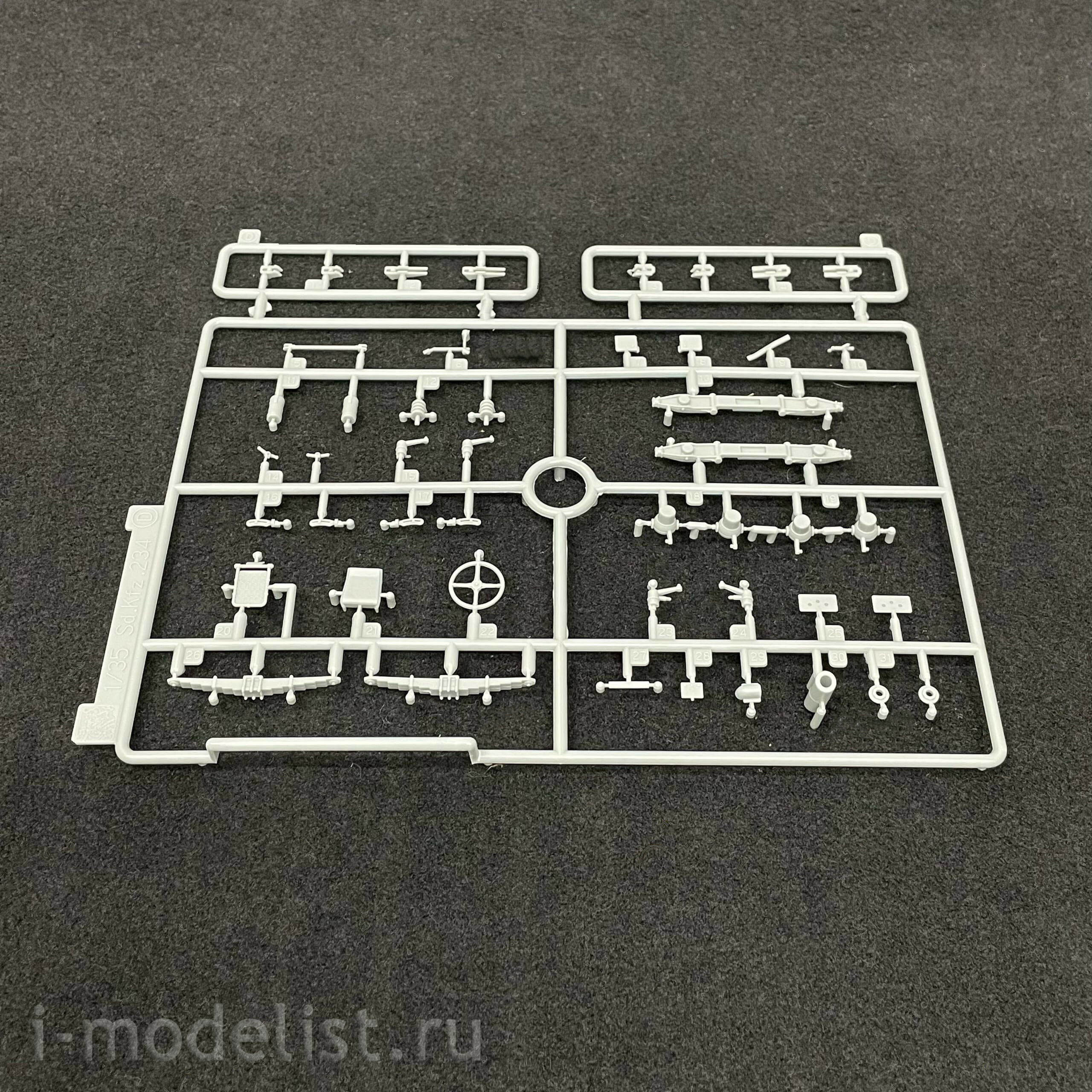 AK35503 AK Interactive 1/35 Armored Car Sd.Kfz. 234/2 PUMA
