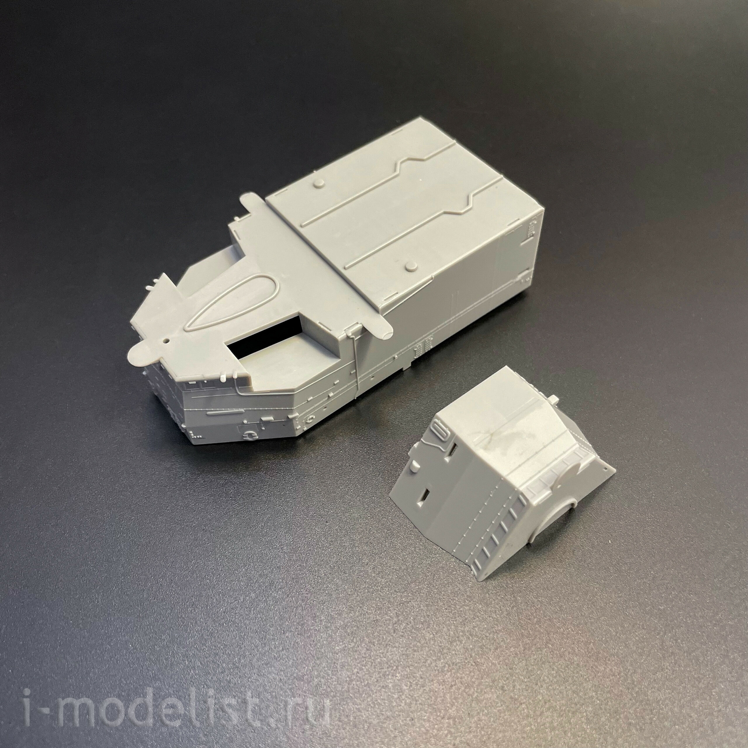 05636 Т$ач 1/350 Вертолетный крейсер ВМС Франции 