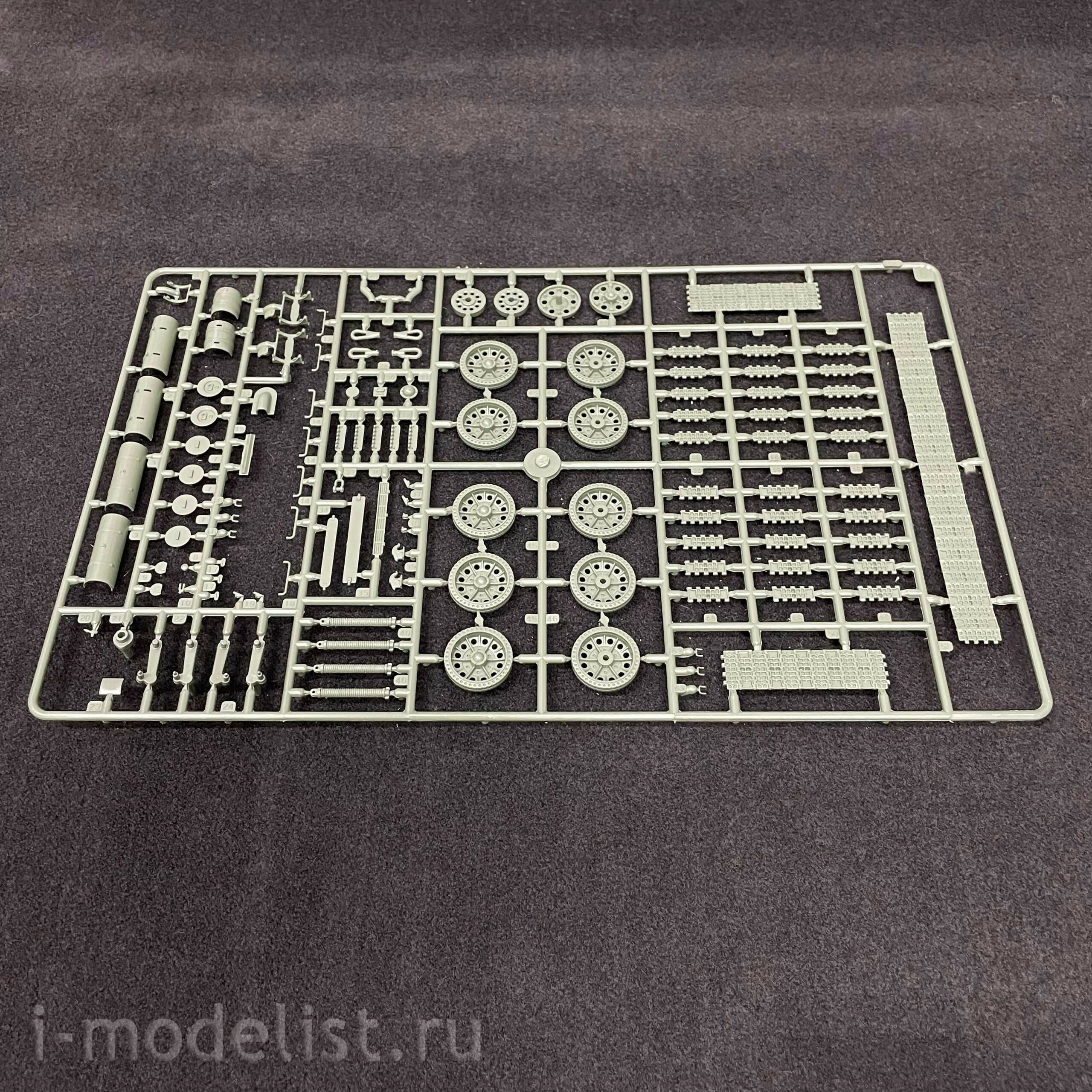 6570 Italeri 1/35 Soviet Tank 34/76 Model 1943 Early Version - Premium Edition