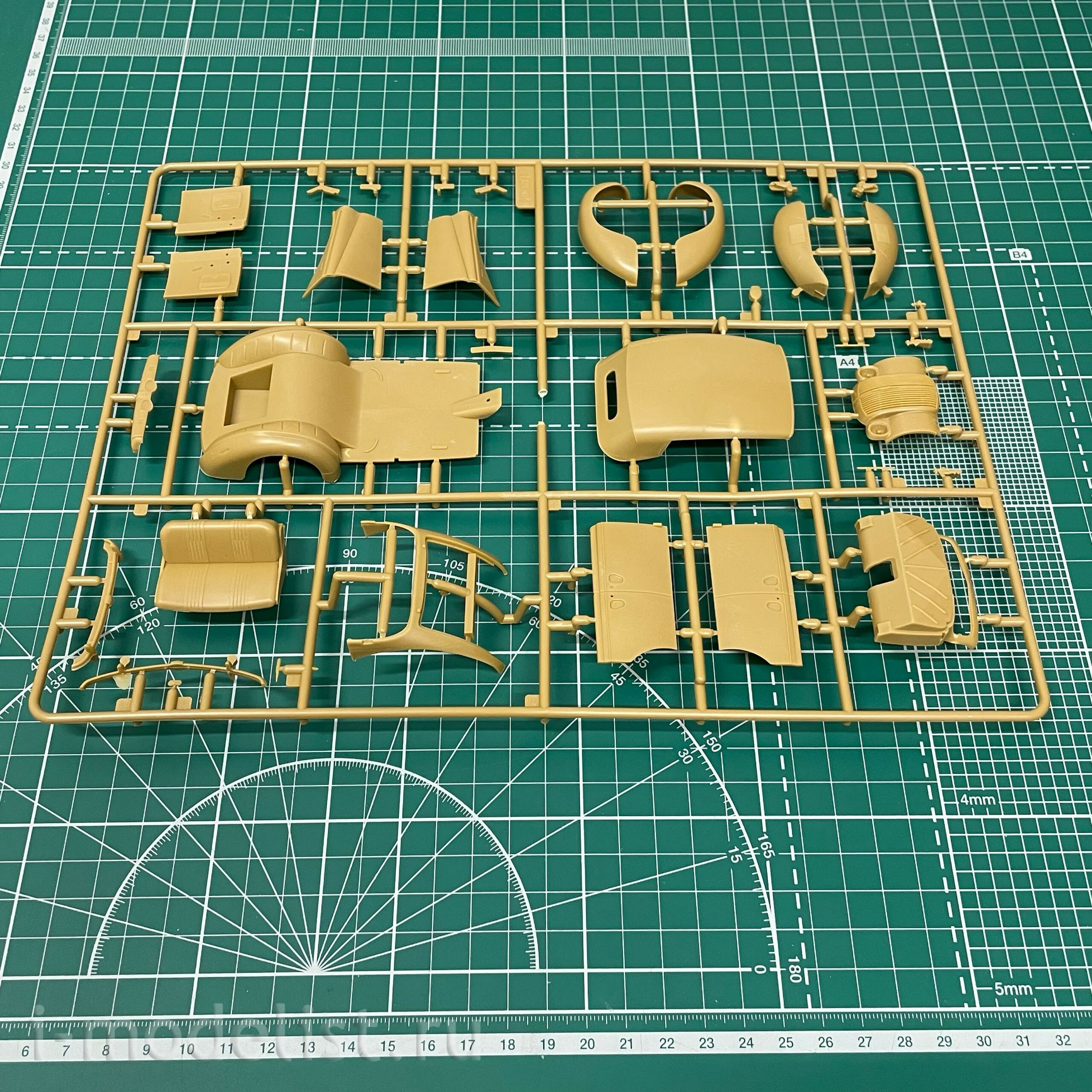 303551 Modeler 1/35 Convertible Opel 