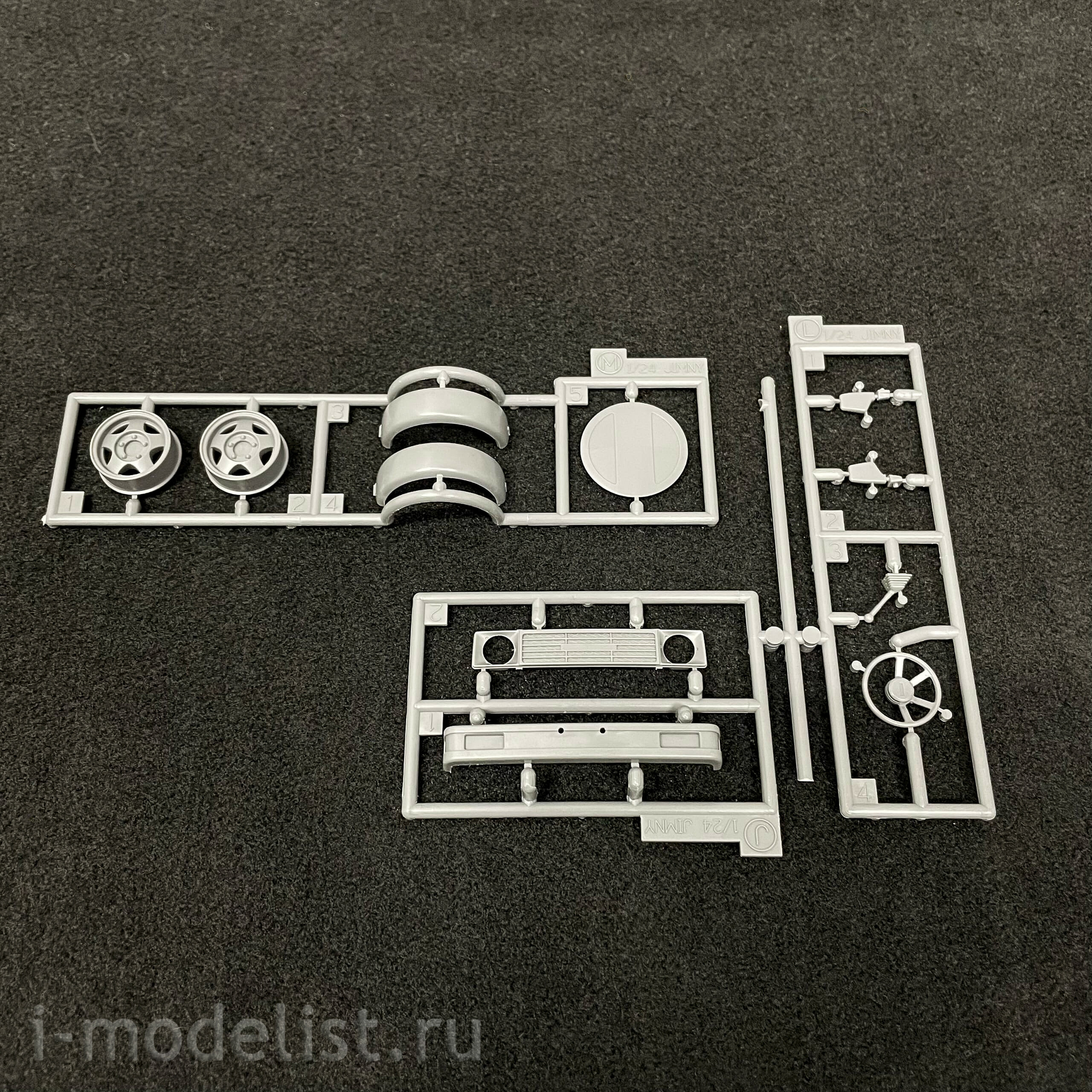 20568 Hasegawa 1/24 Suzuki Jimny Car (JA11-1)