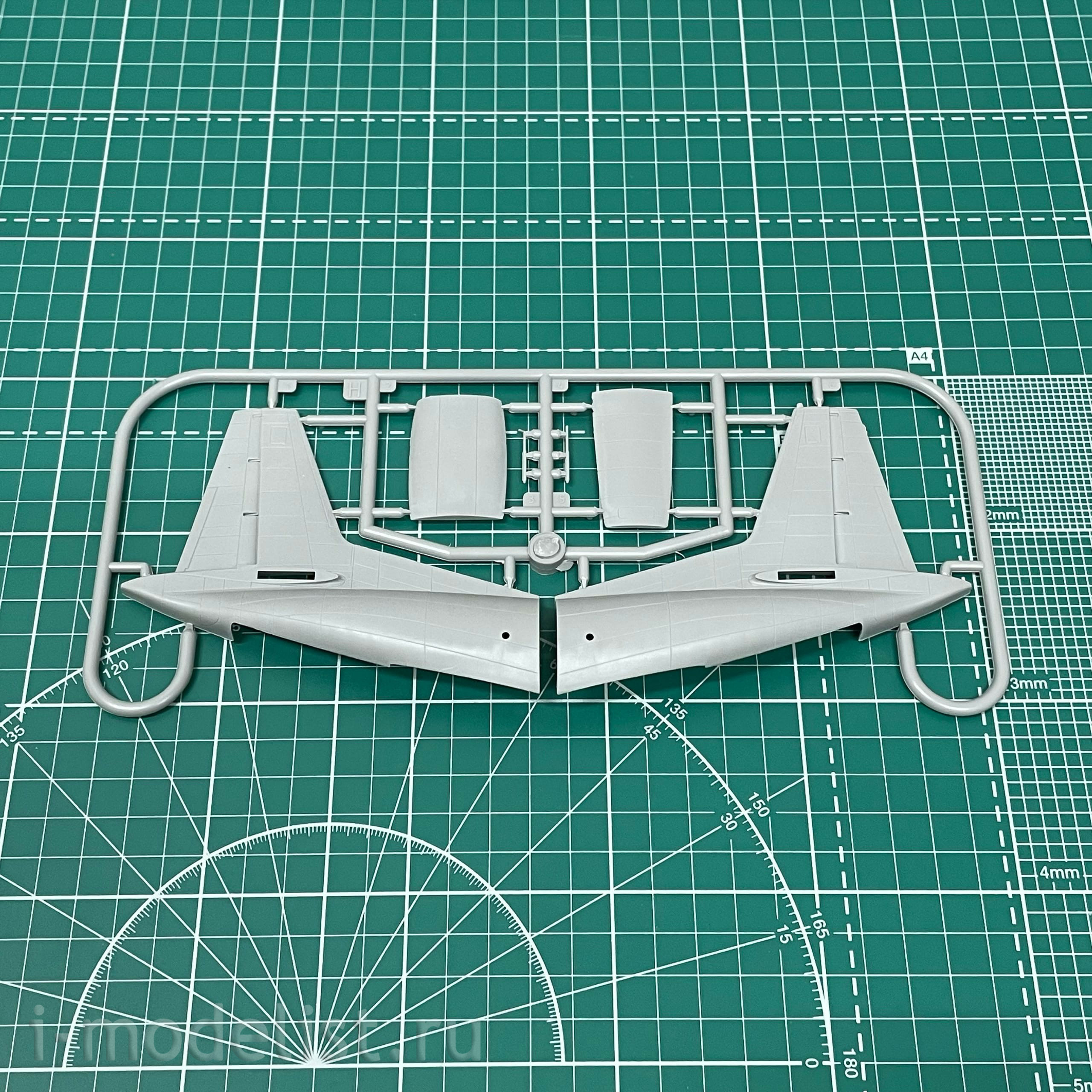 336 Roden 1/144 Douglas C-133A w / PGM-17 Thor IRBM Aircraft