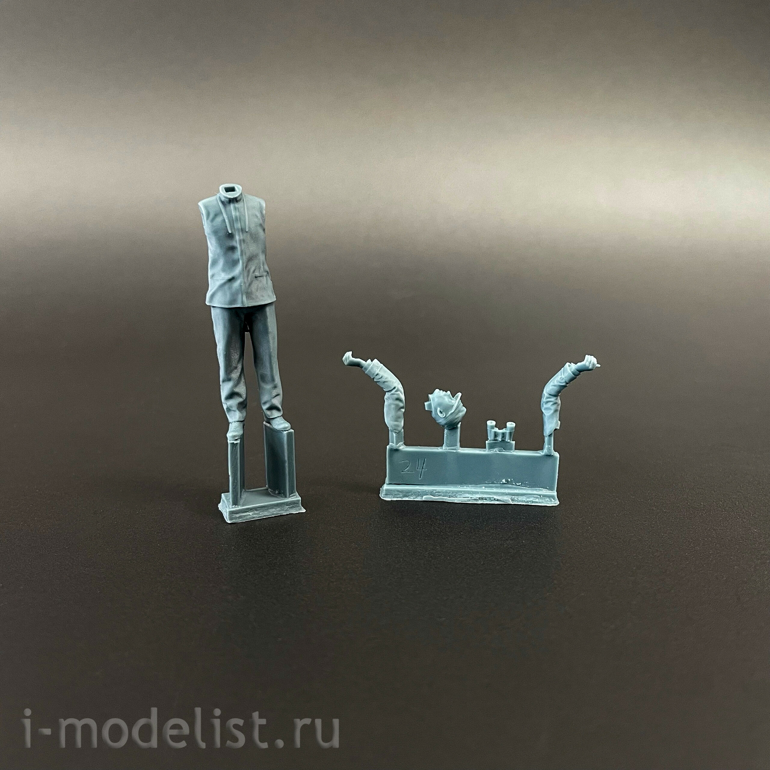 BR-006 Border Model 1/35 Pilots and crew officers of the aircraft carrier IJN (8 figures)
