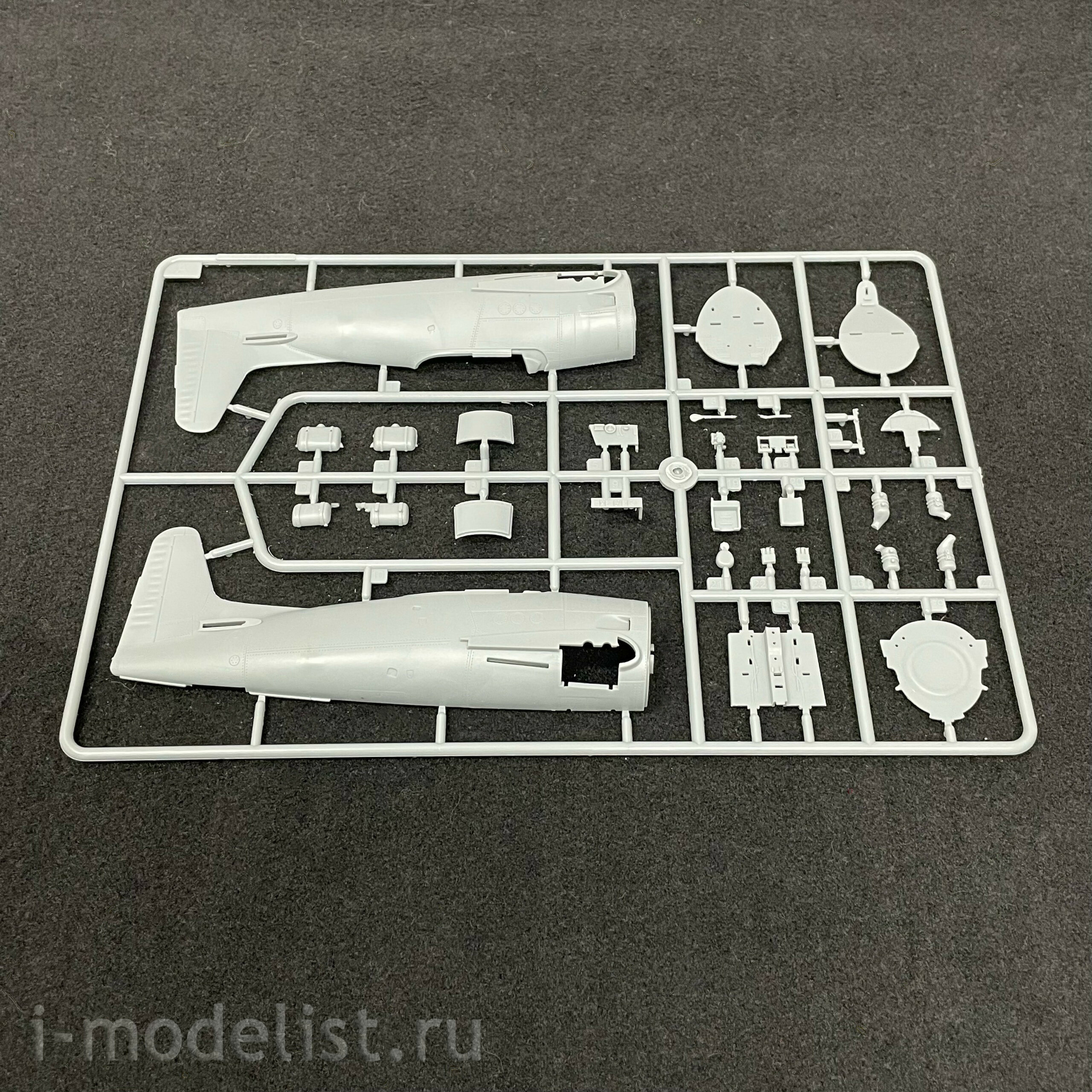 80356 HobbyBoss 1/48 F8F-1 Bearcat