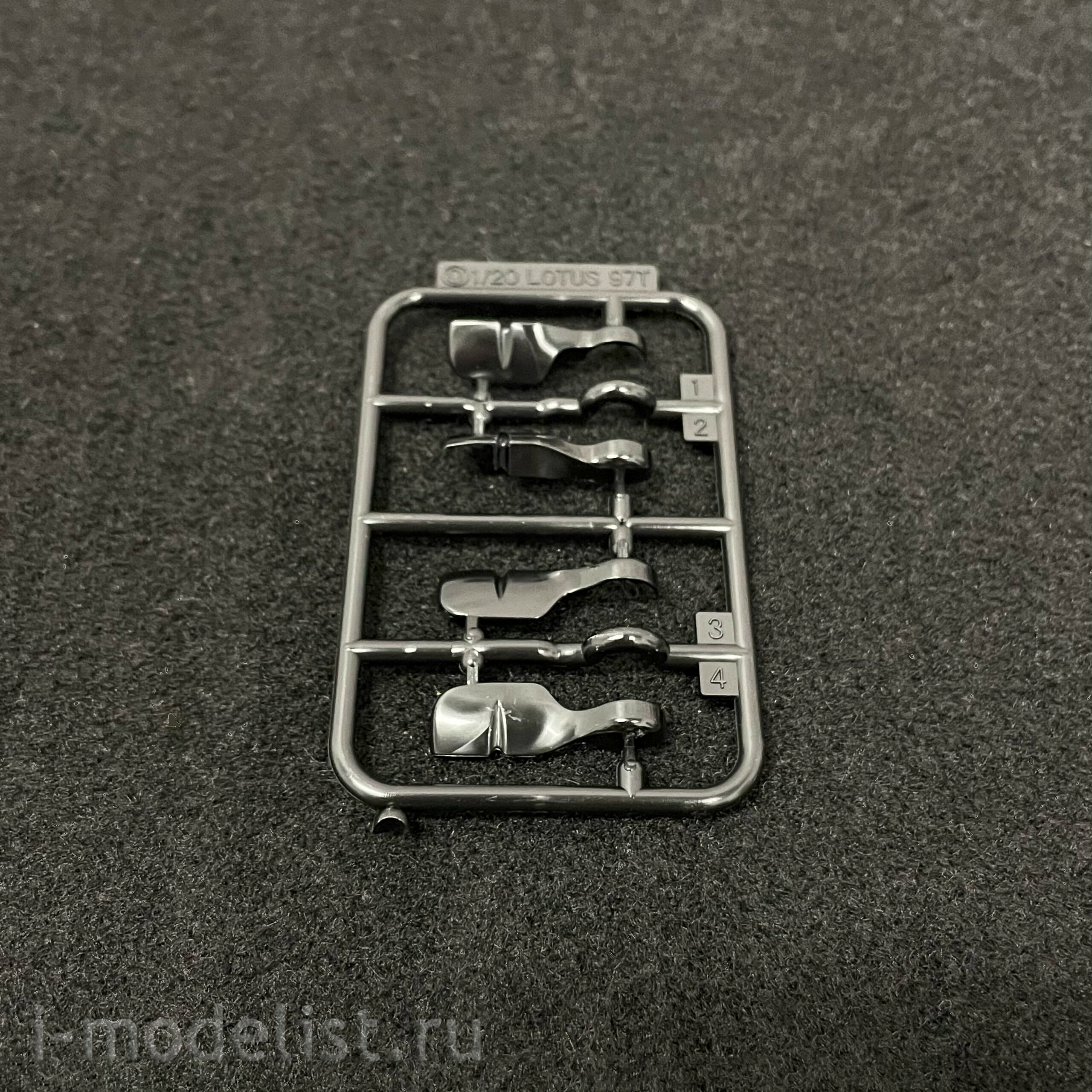 09195 Fujimi 1/20 Lotus 97T Racing Car 1985