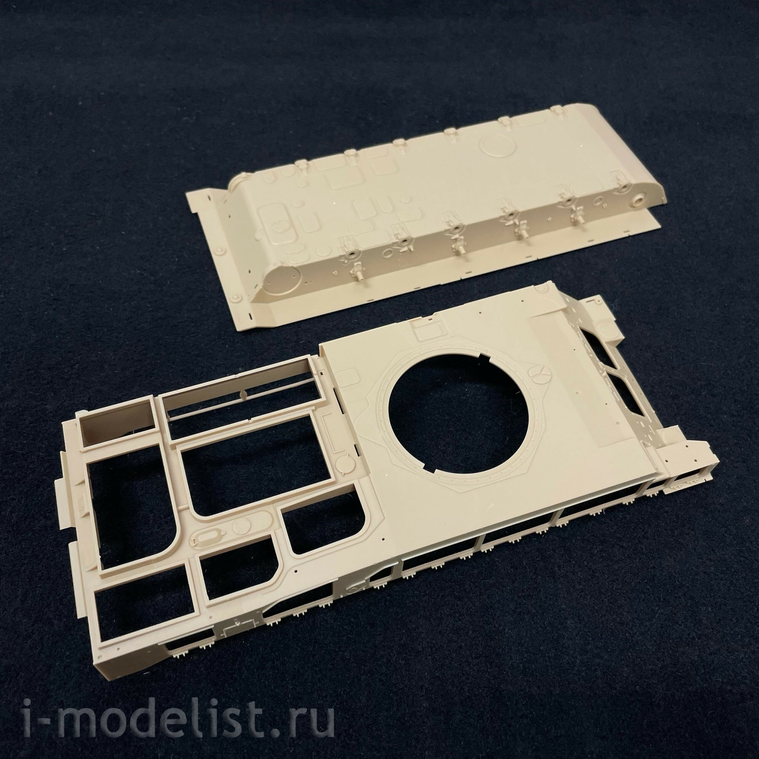 SS-014 Meng 1/35 Russian 9K37M1 Buk Air Defense Missile System