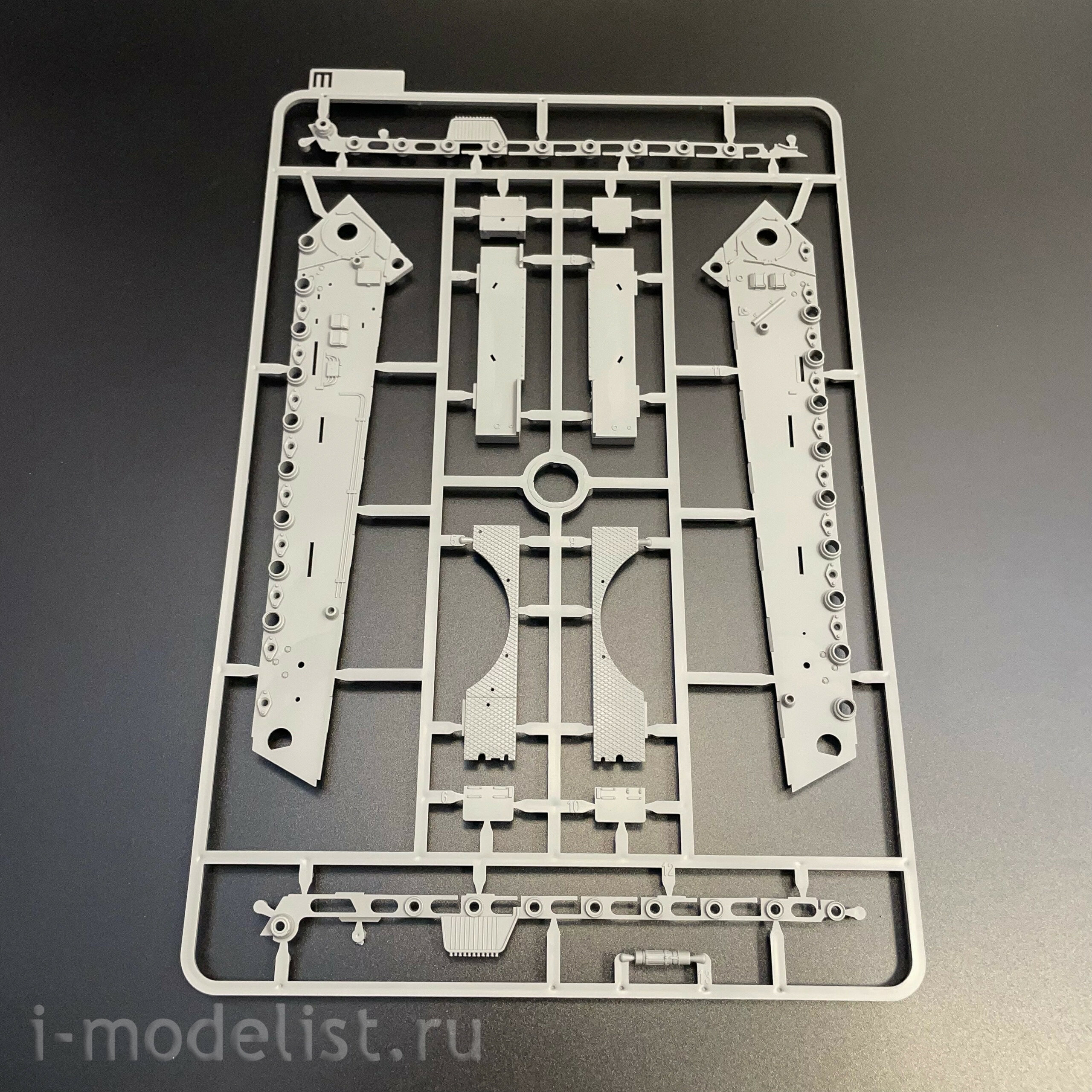 2045 Takom 1/35 Notмецкий танк Sd.Kfz. 182 King Tiger турель Henschel с Zimmerit