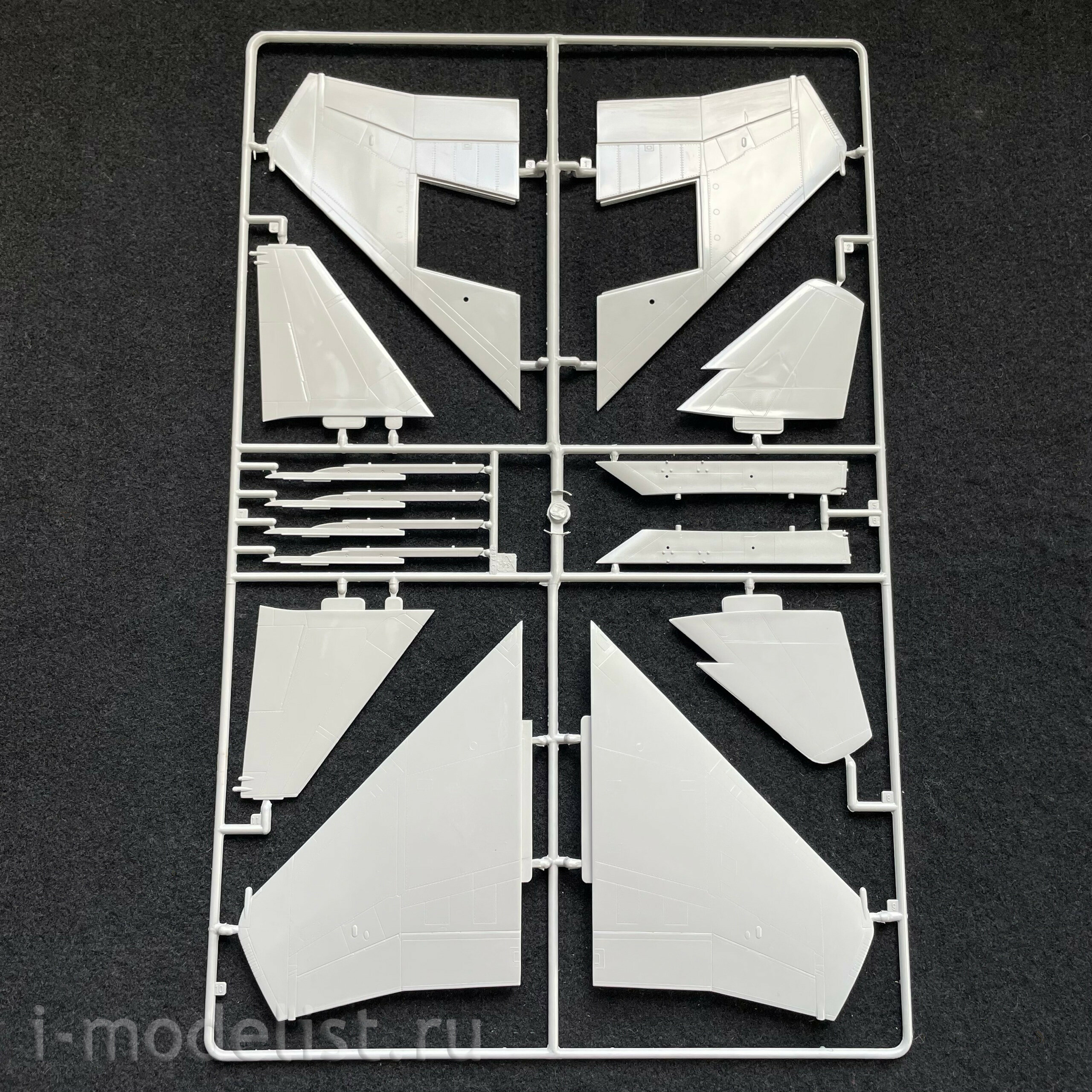 2803 Italeri 1/48 F-15E Strike Eagle Fighter