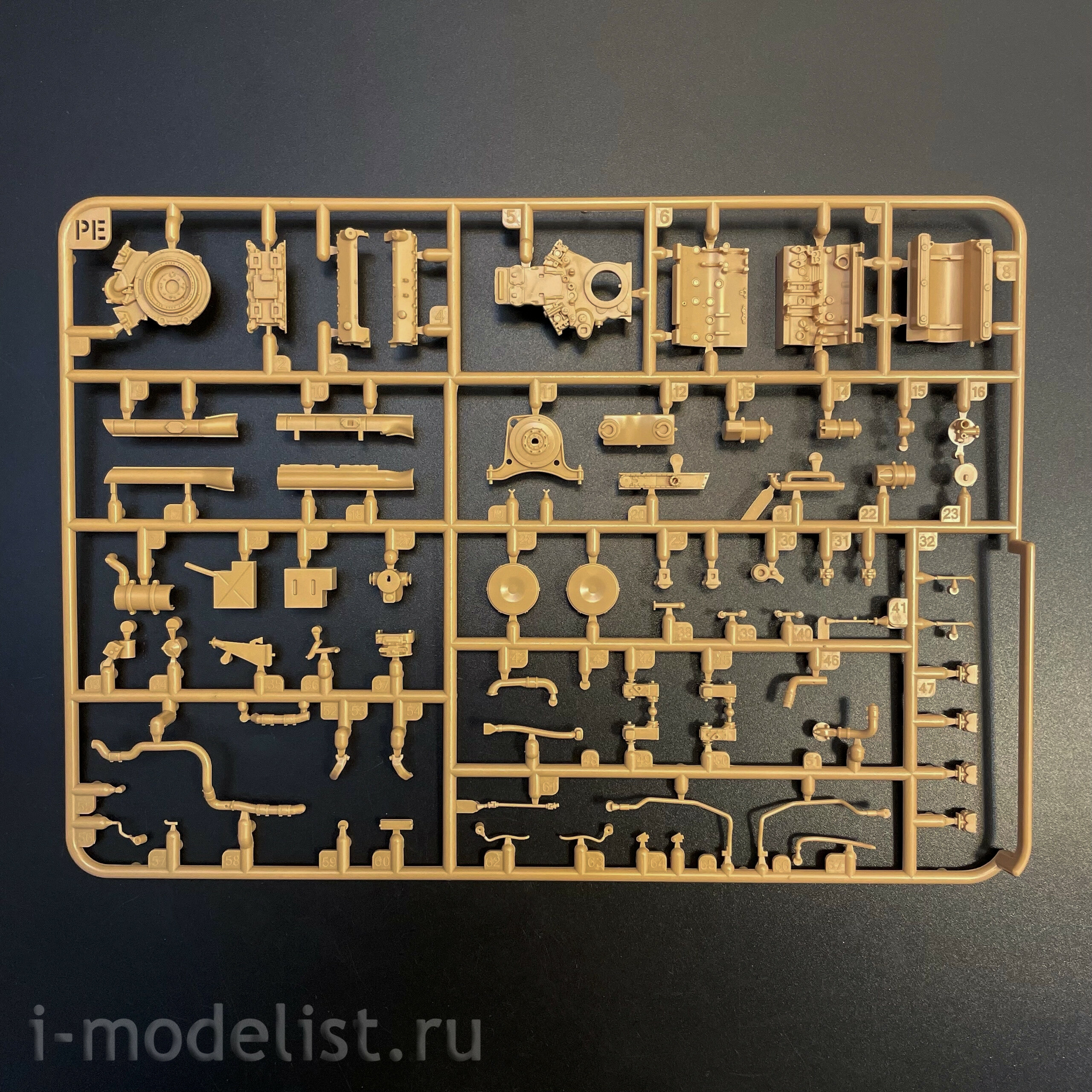 RM-5138 Rye Field Model 1/35 Notмецкий танк Sd.Kfz. 182 Pz.Kpfw.VI Ausf.B King Tiger Арденны 1944 (Upgrade-версия)