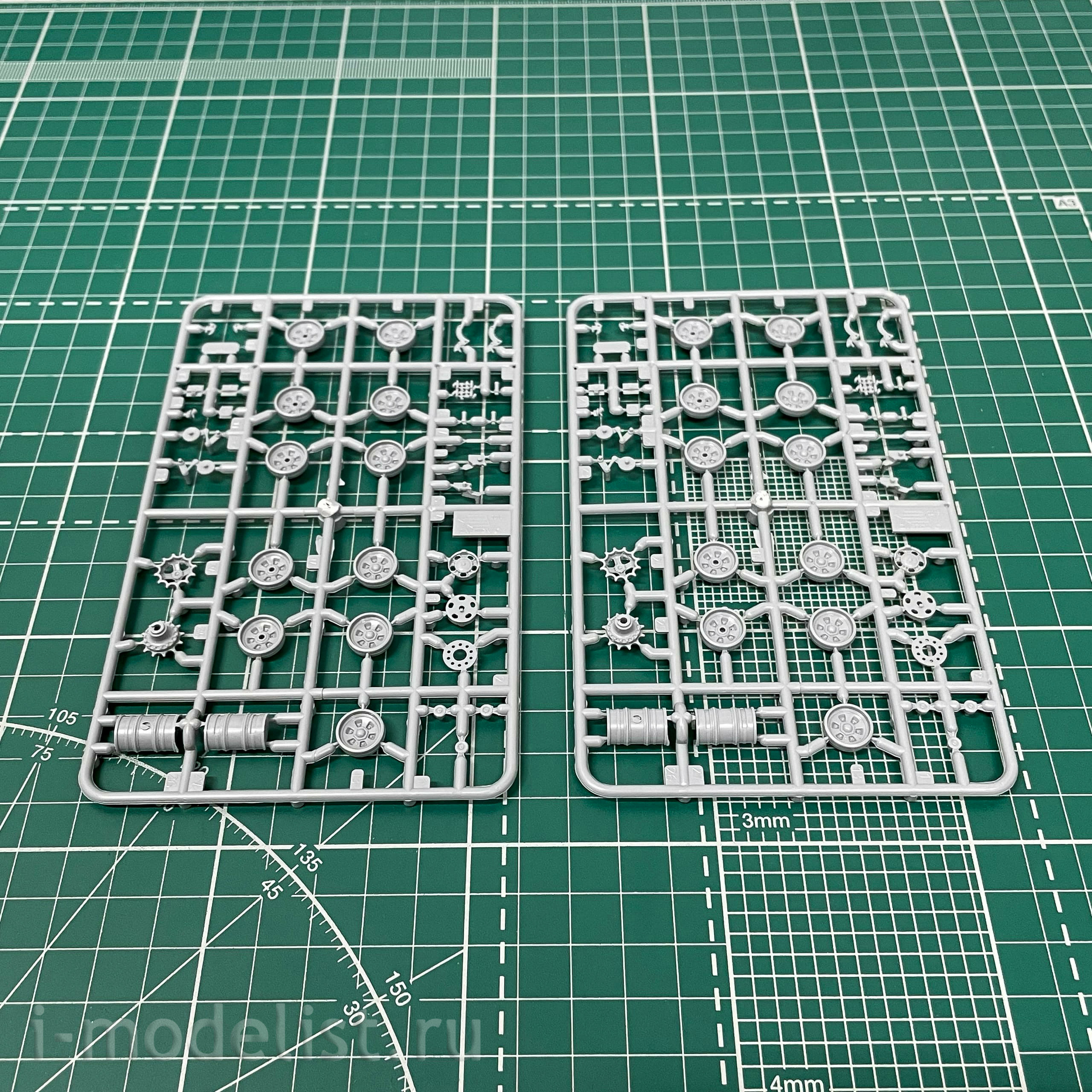 5020 Zvezda 1/72 Russian T-90 Main Battle Tank
