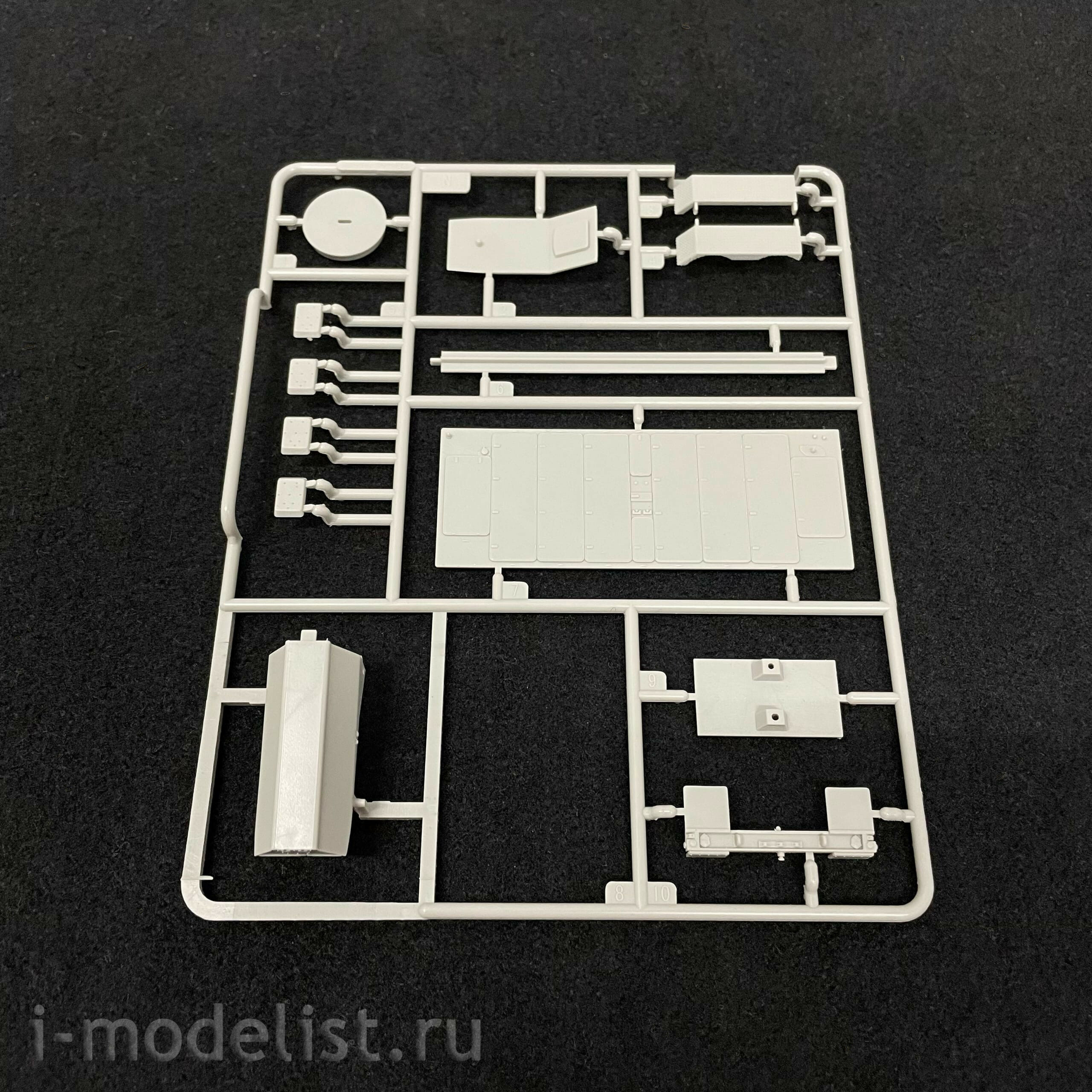 07177 Trumpeter 1/72 Tractor M983 with X-band radar AN/TPY-2