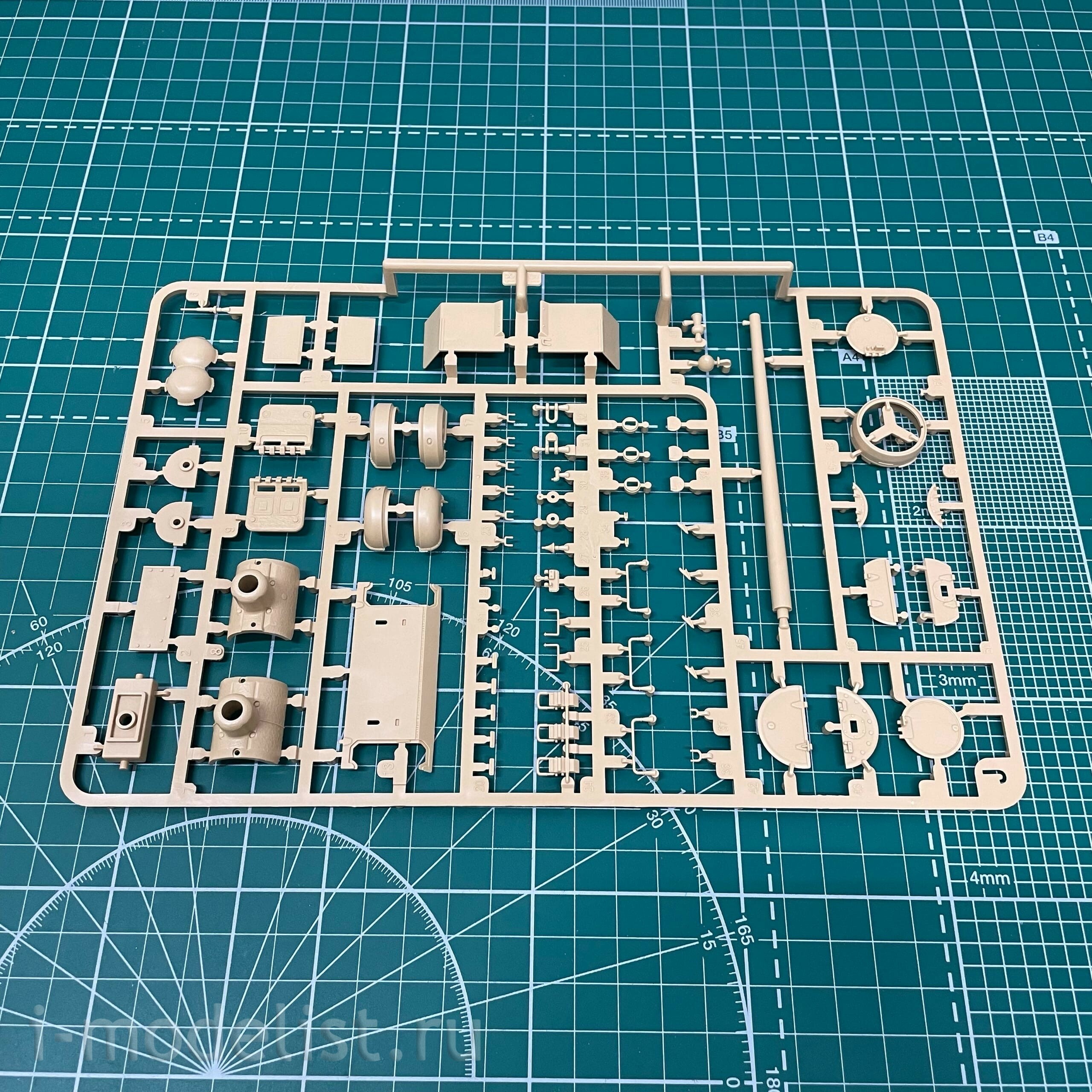 RM-5083 Rye Field Models 1/35 Tank 34/85, issue 1944 Factory No. 183
