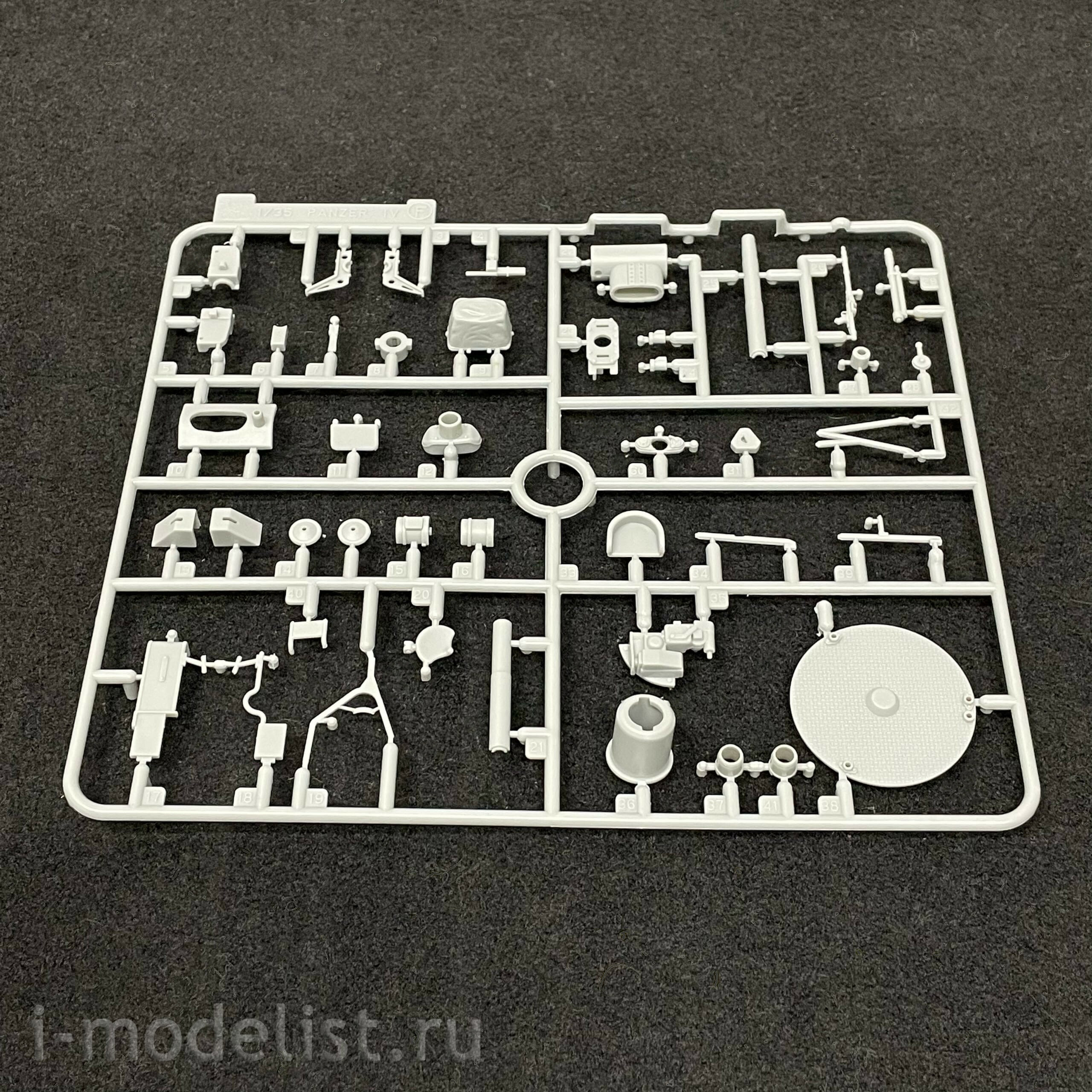 AK35504 AK Interactive 1/35 Medium Tank Pz.Kpfw. IV AUSF.D AFRIKA KORPS