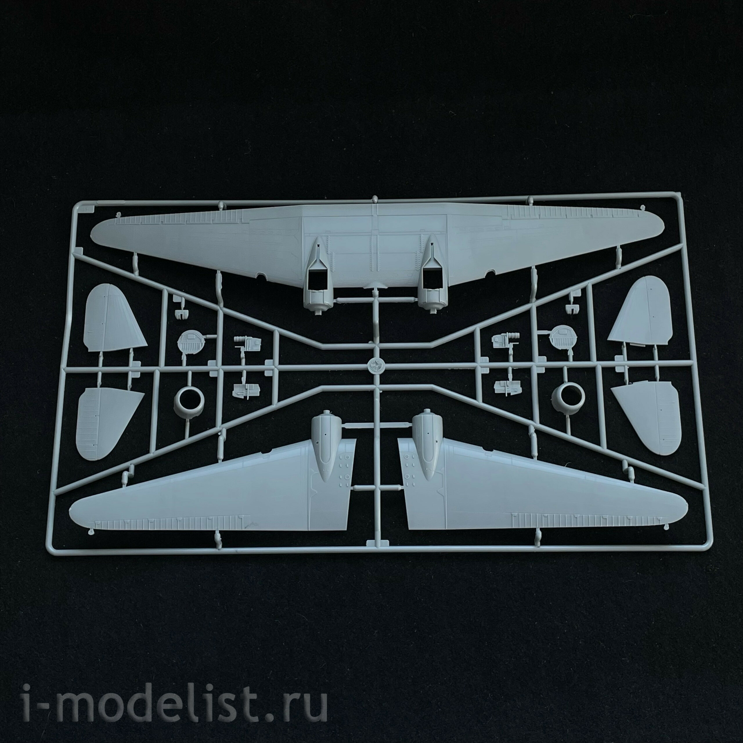 87264 HobbyBoss 1/72 C-47D Skytrain