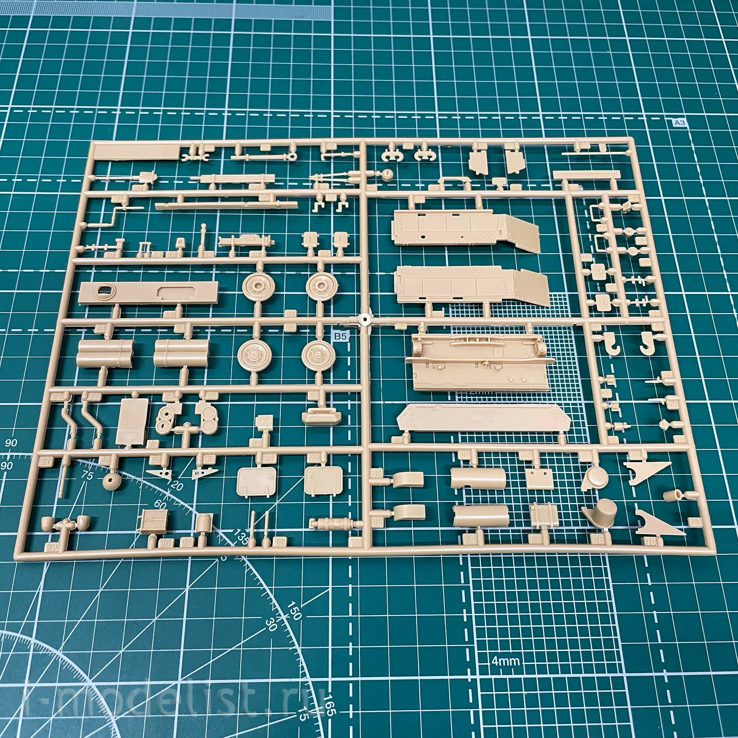 303561 Modeler 1/35 German tank T-IV