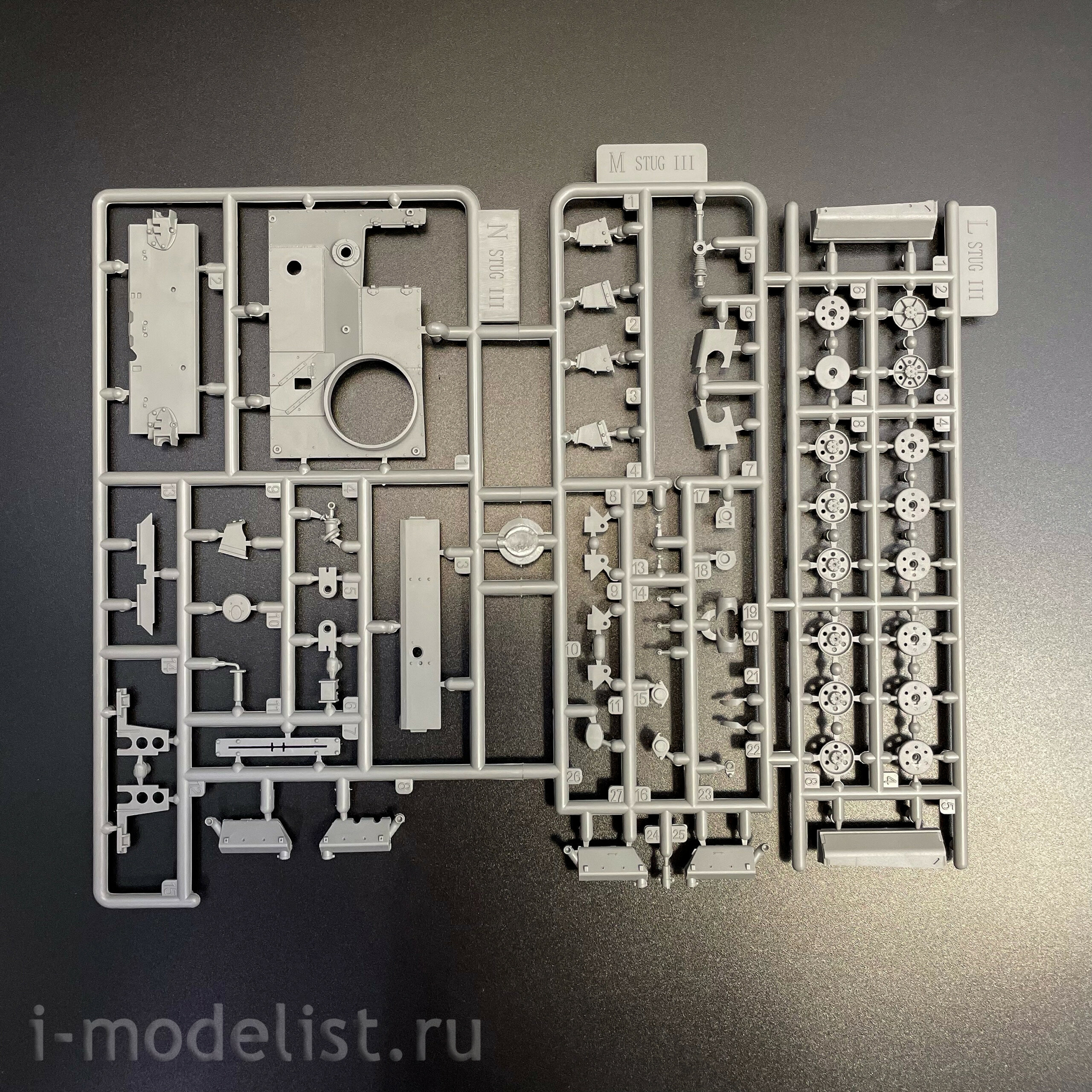 BT-048 Border Model 1/35 Notмецкий танк Pz. Bef.Wg. III Ausf.K (2 в 1) с Schurzen