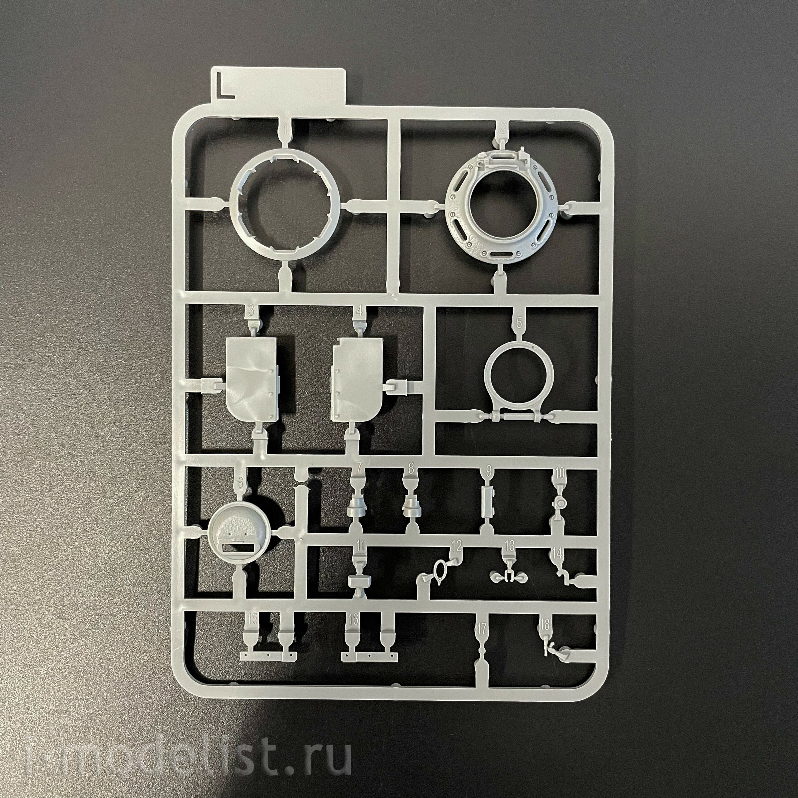 2206 Takom 1/35 Танк M1 Super Sherman