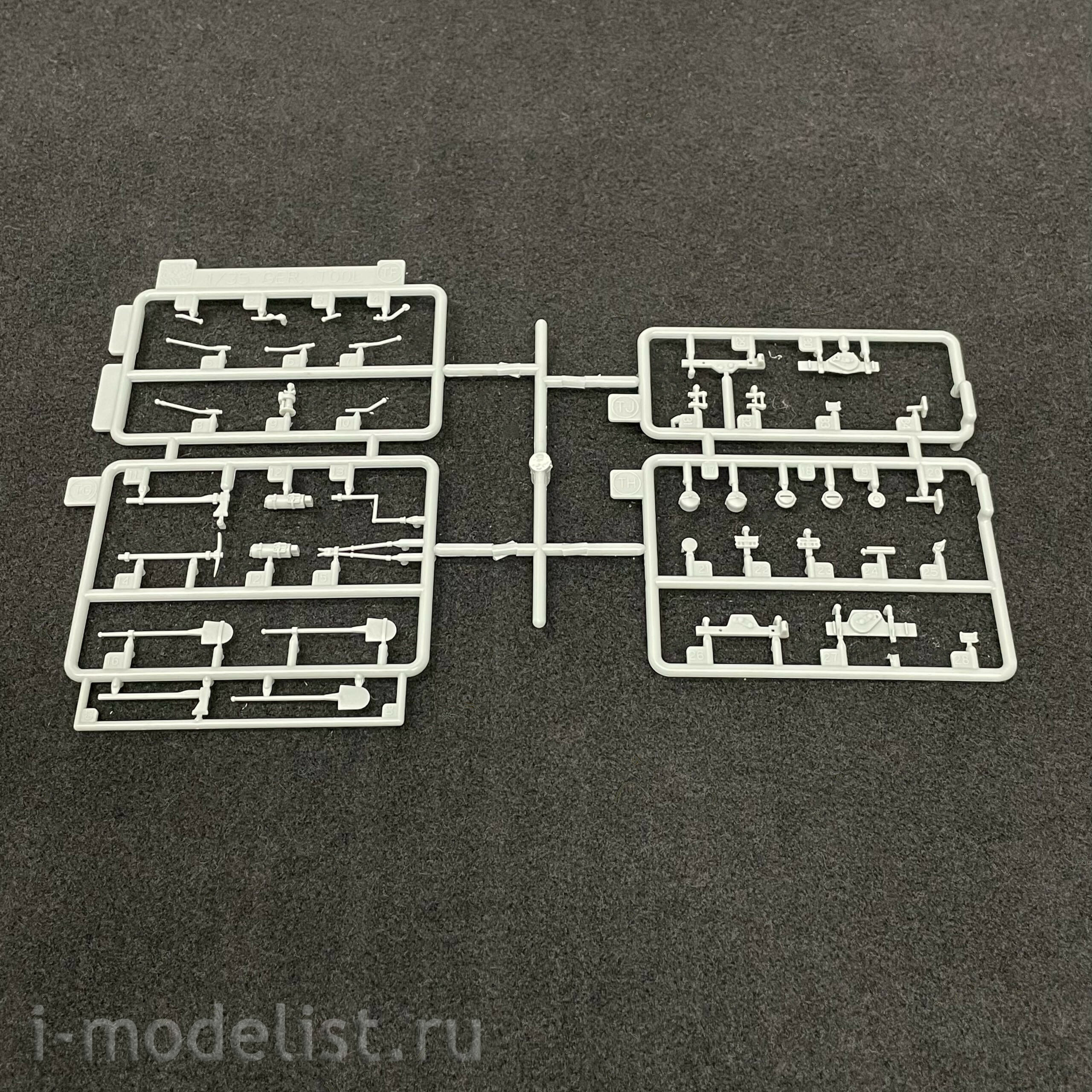 AK35503 AK Interactive 1/35 Armored Car Sd.Kfz. 234/2 PUMA