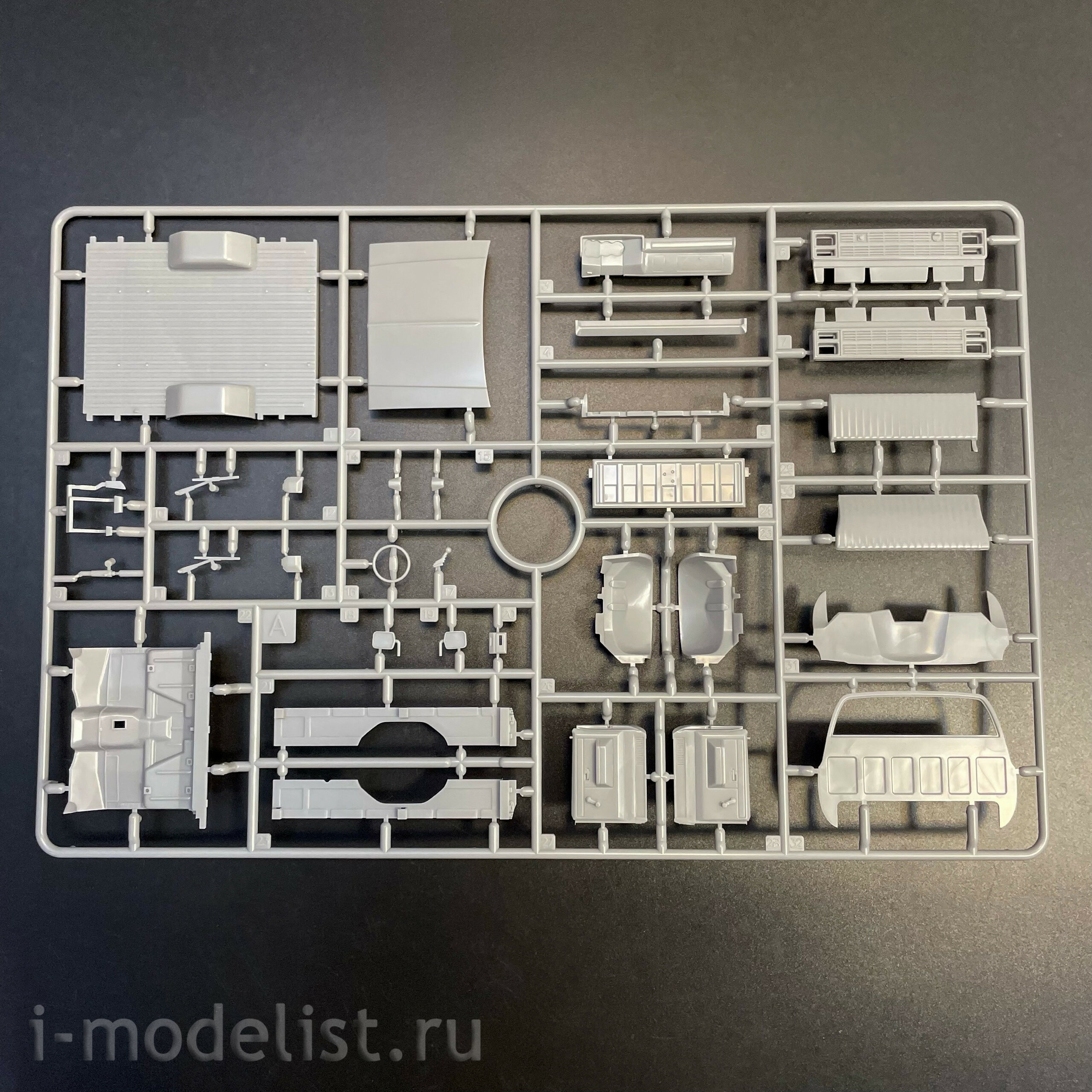 AK35030 AK Interactive 1/35 Броnotранспортер M1008 / M1008 Troop Carrier