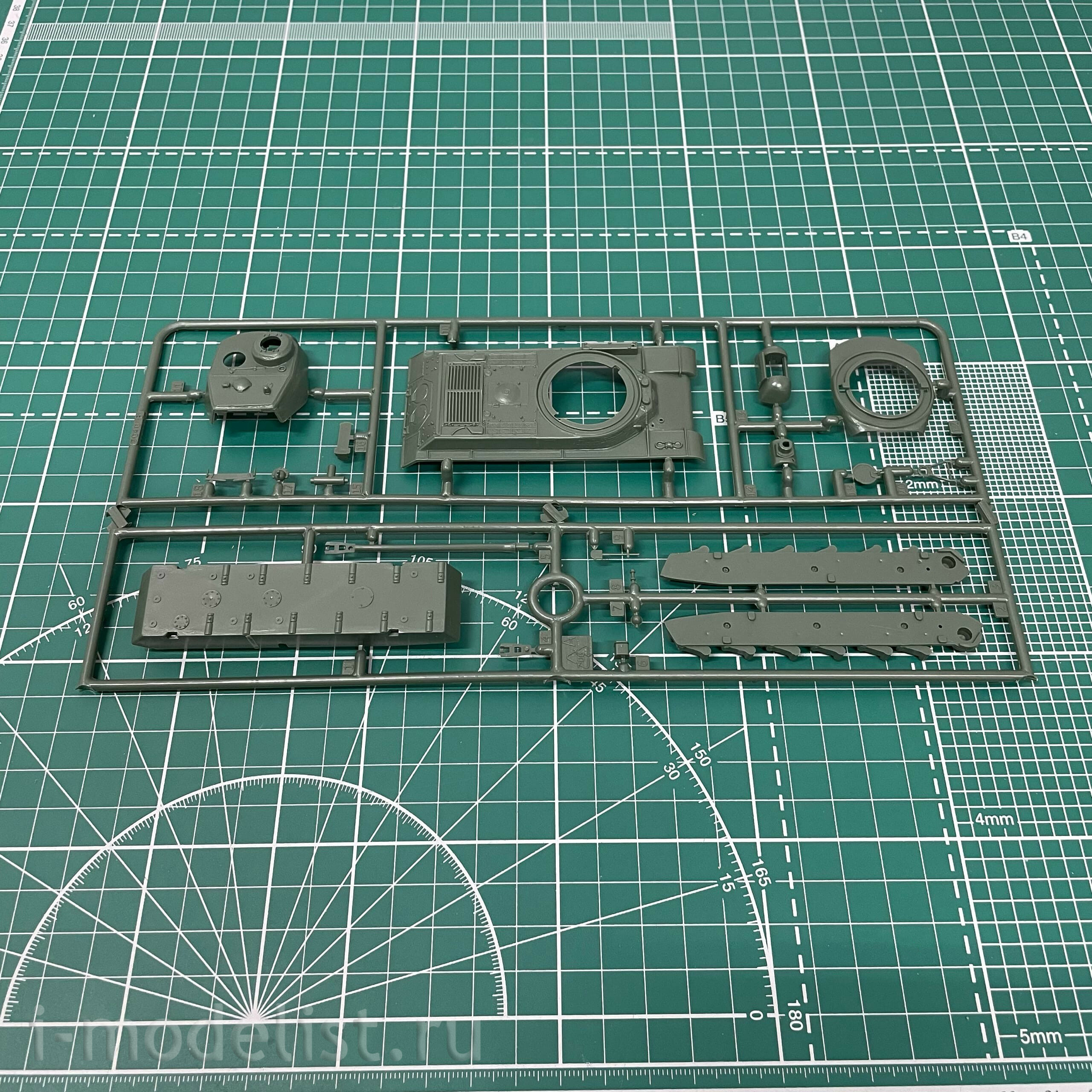 307202 Modeler 1/72 Soviet tank is-2