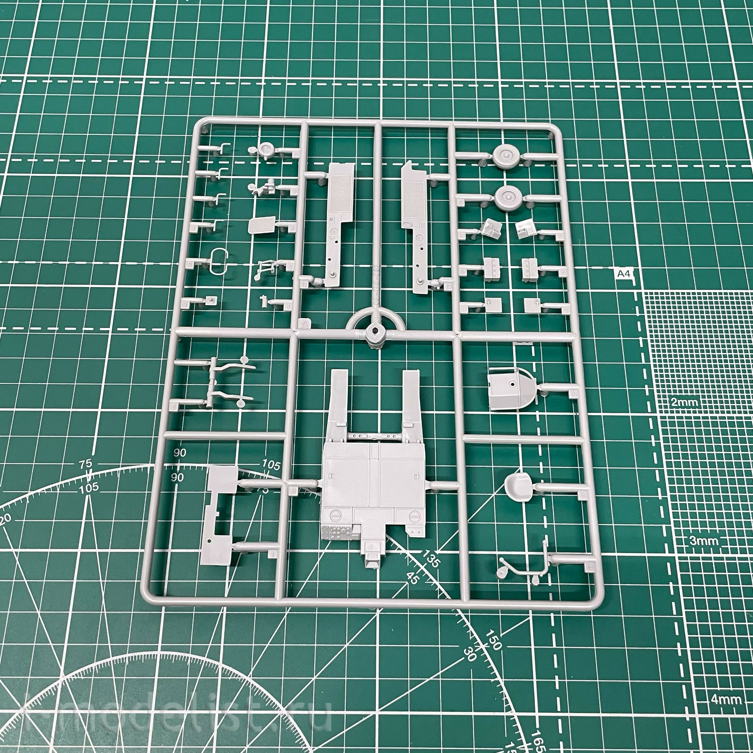 K48115 Kinetic 1/48 US Navy Ground Support Equipment Kit with STT Tractor