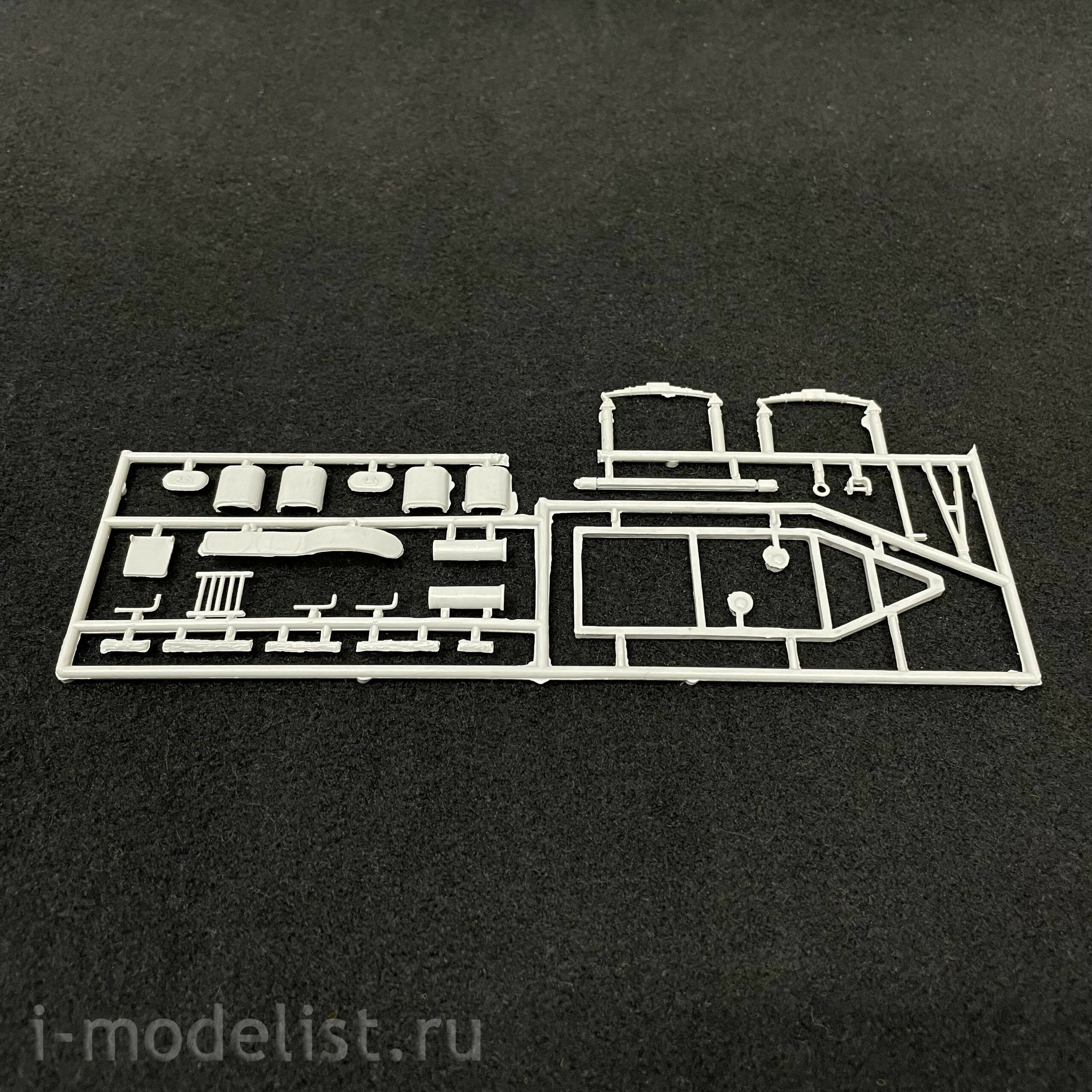 35003 Maket 1/35 Soviet field kitchen KP-43