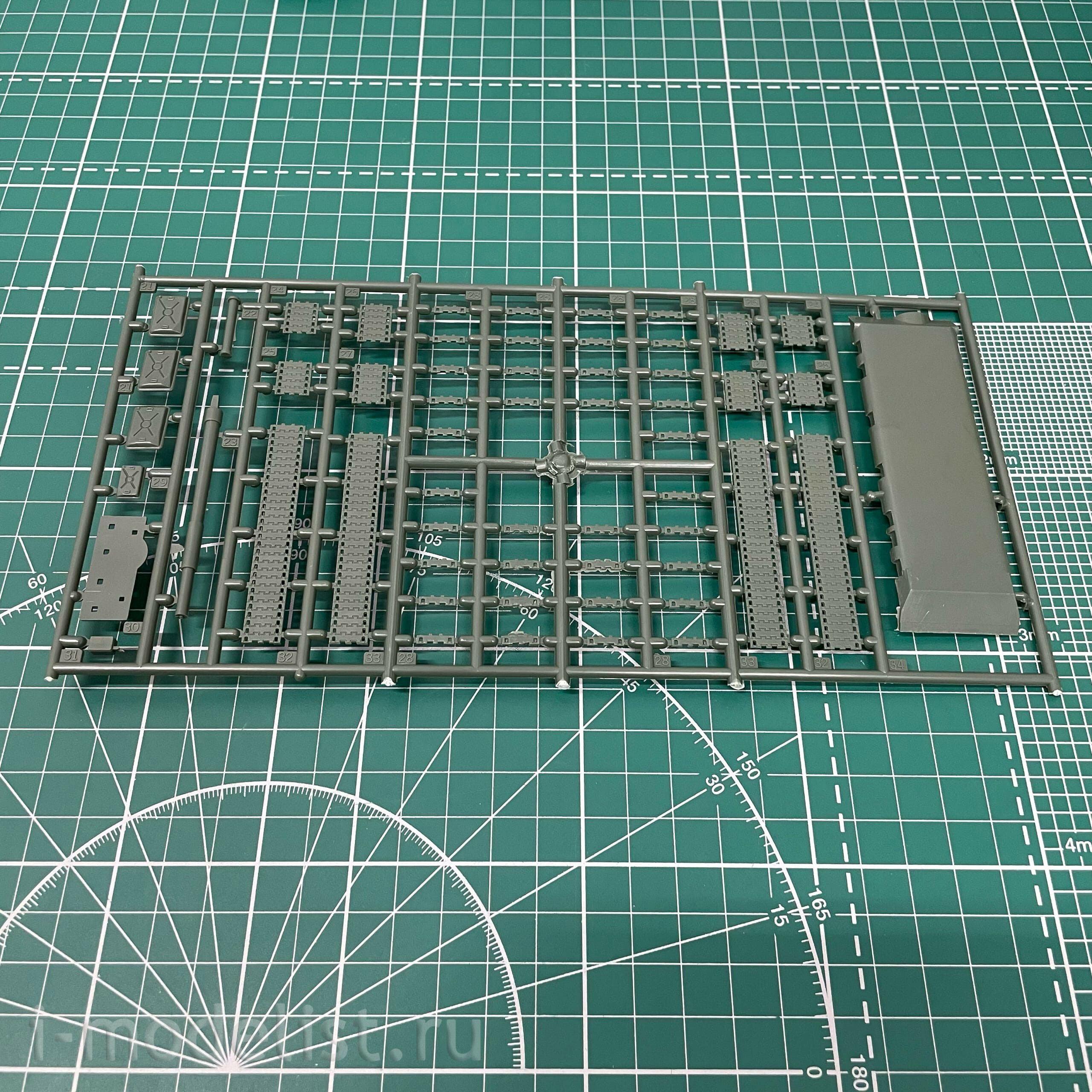 307260 Modeler 1/72 Soviet type 62 tank