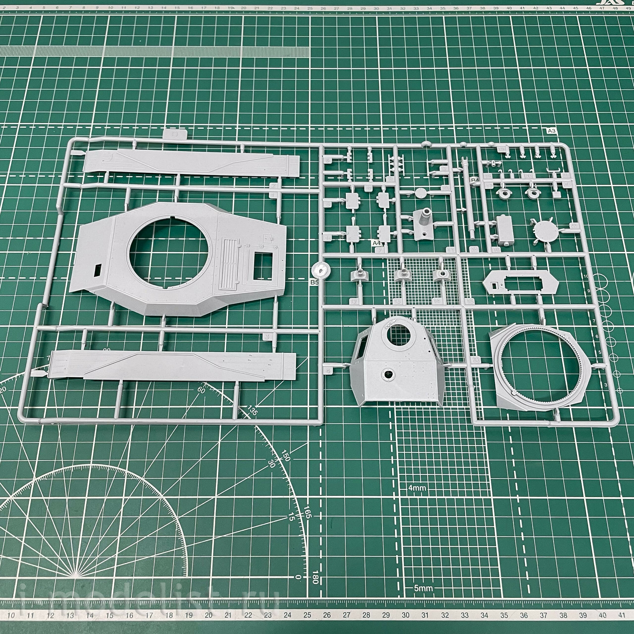 35A019 Amusing Hobby 1/35 Pz.Kpfw.38D
