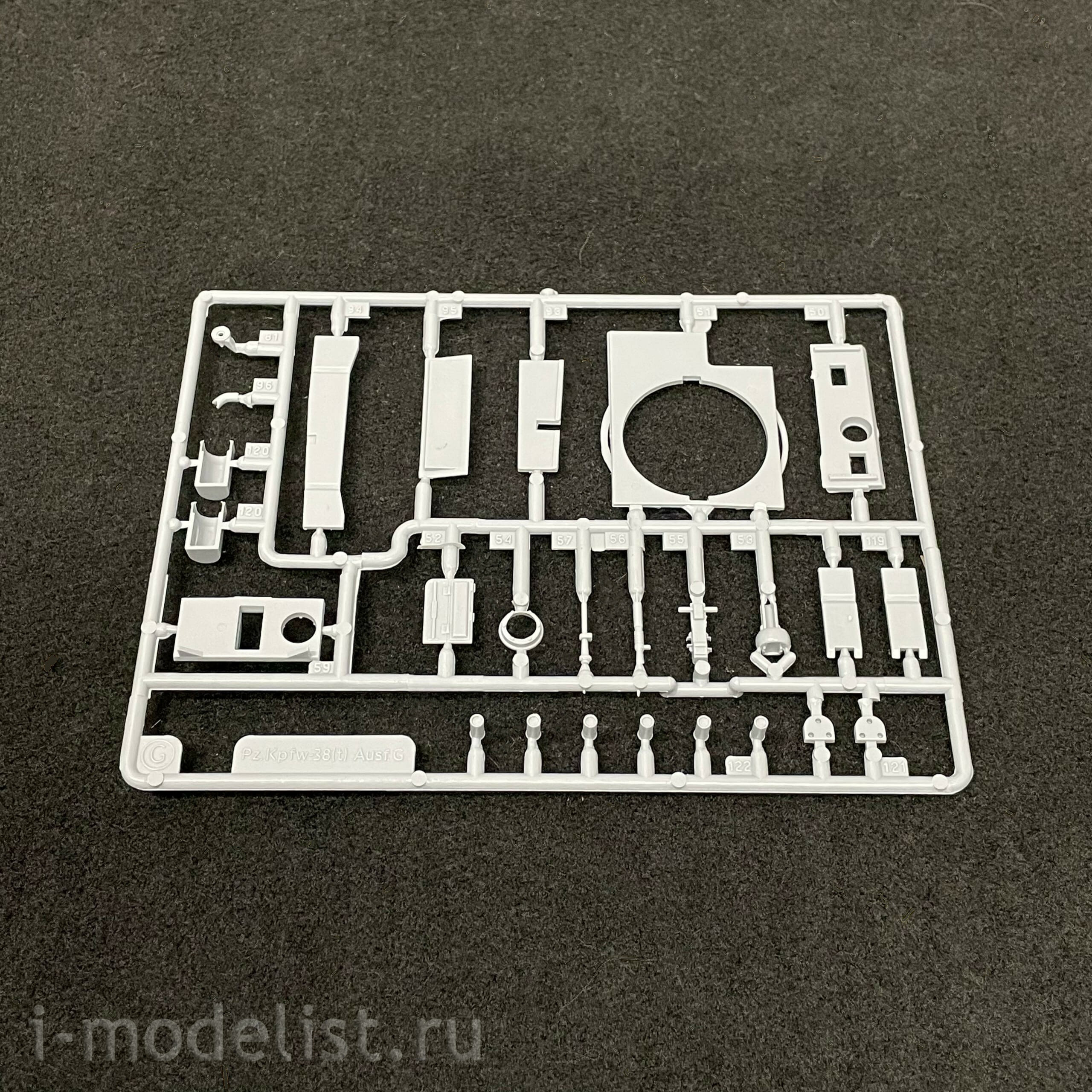 3540 Maket 1/35 Light tank Pz.Kpfw 38(t) Ausf G (Prague)
