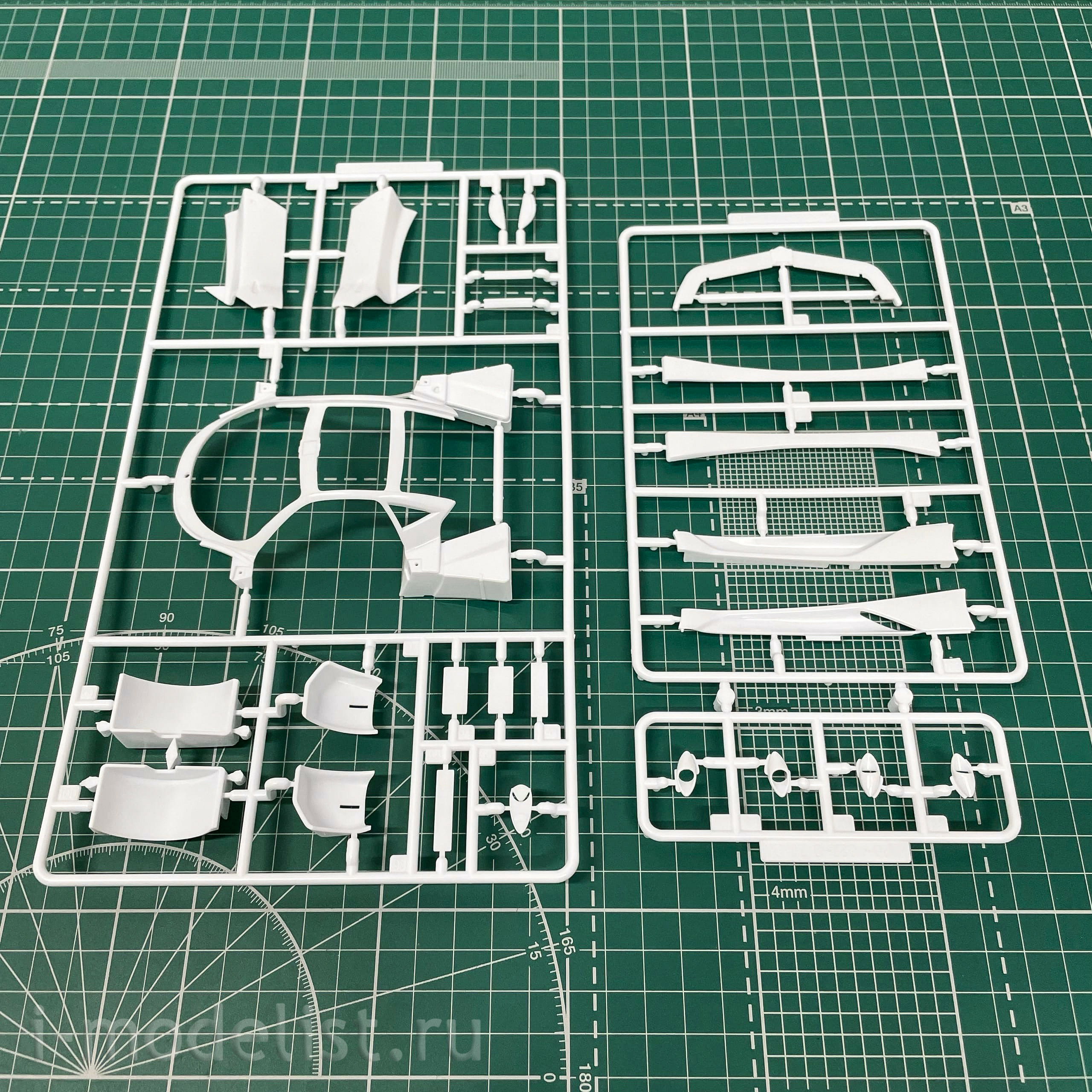 05602 Aoshima 1/24 '00 Pagani Zonda C12S