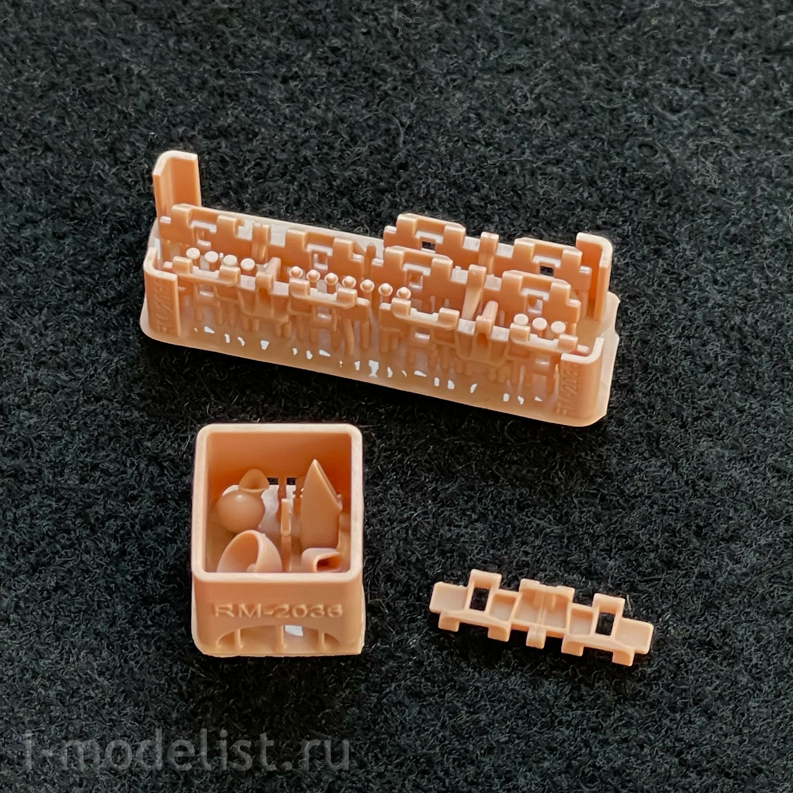 RM-2036 Rye Field Model 1/35 Upgrade Kit for the Soviet KV-1 tank with a simplified turret
