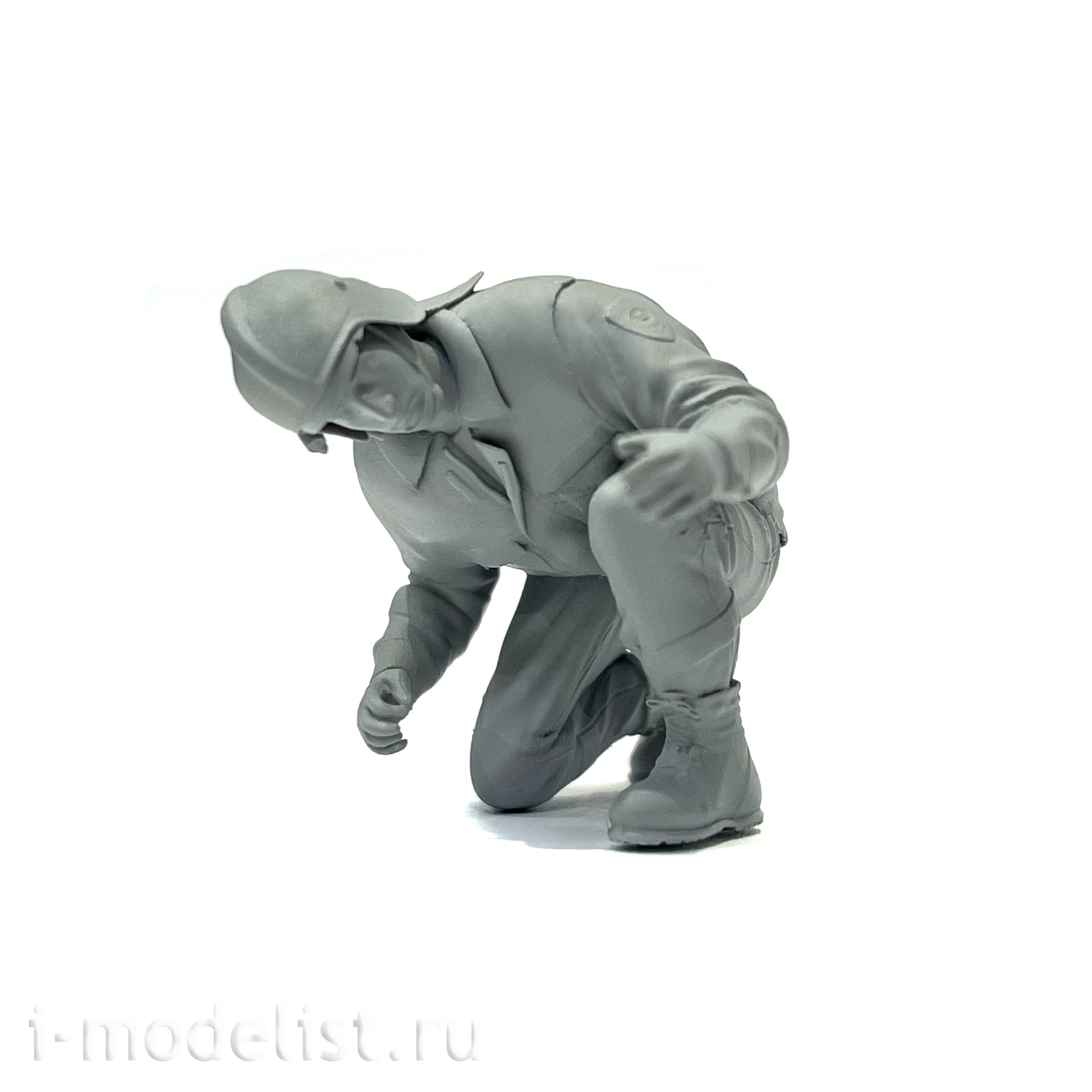 Im35062 Imodelist 1/35 Lifeguard figure with tool, No. 4