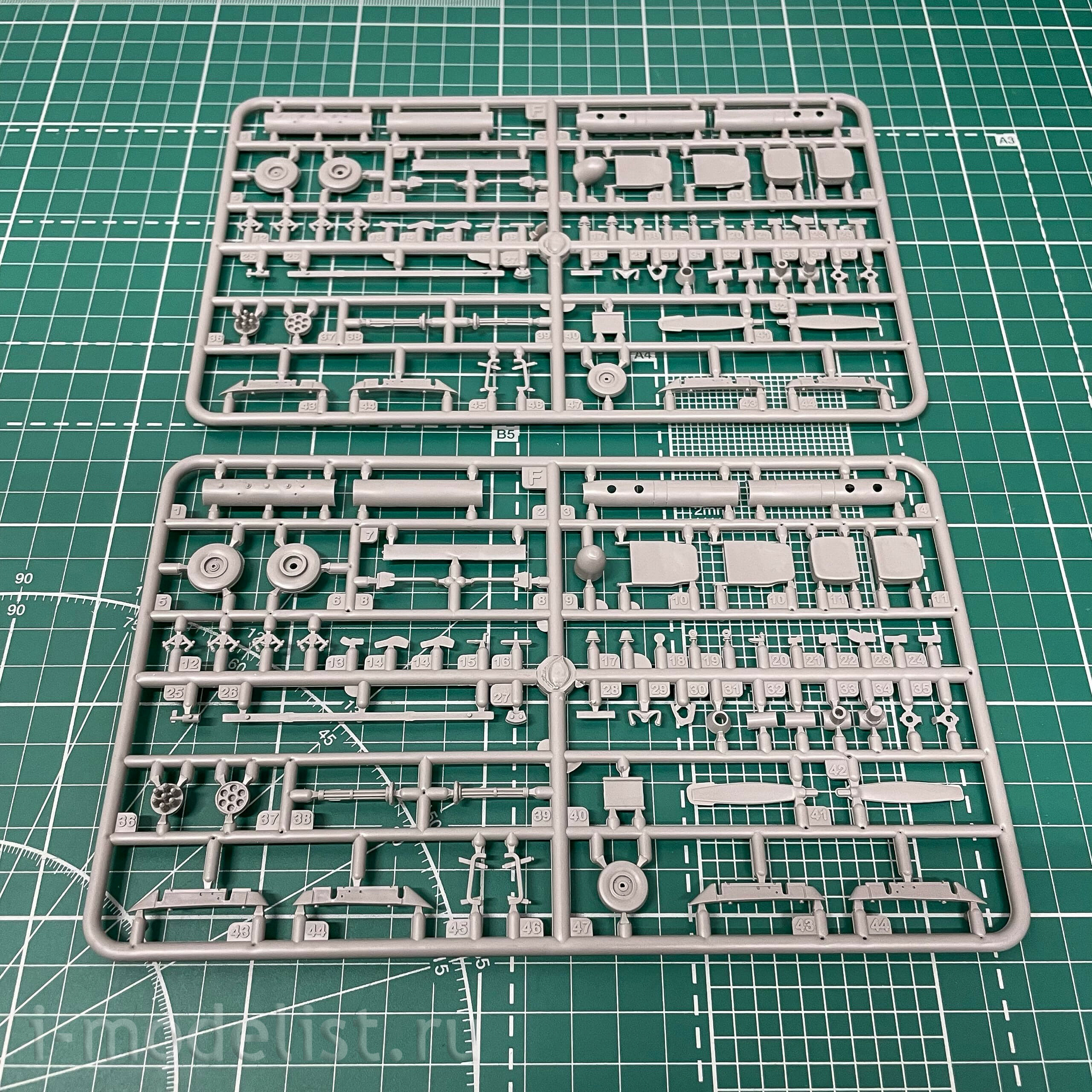 628 Roden 1/32 Aircraft Reims FTB337G LYNX 