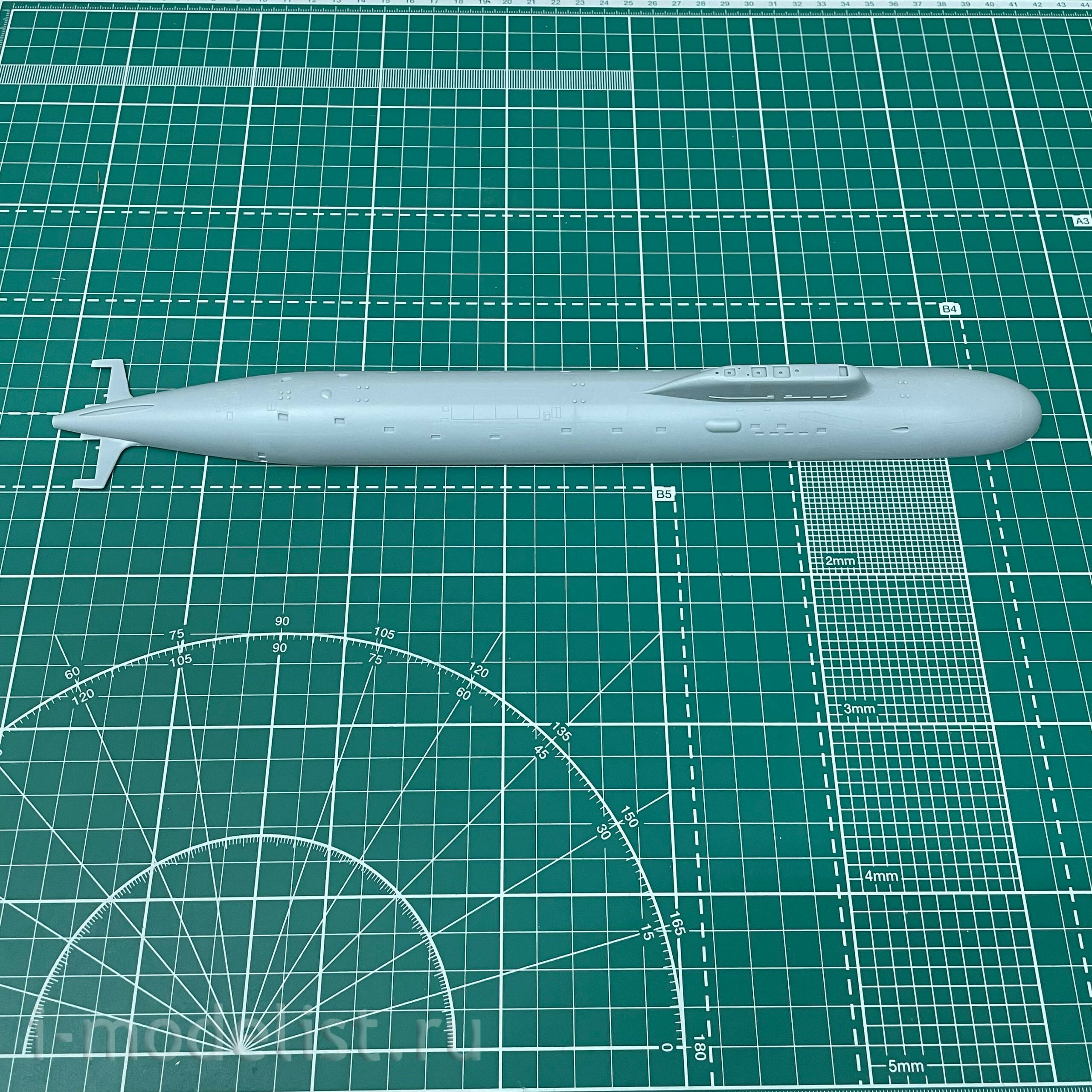 135073 Modeler 1/350 Nuclear submarine of cruise missiles 