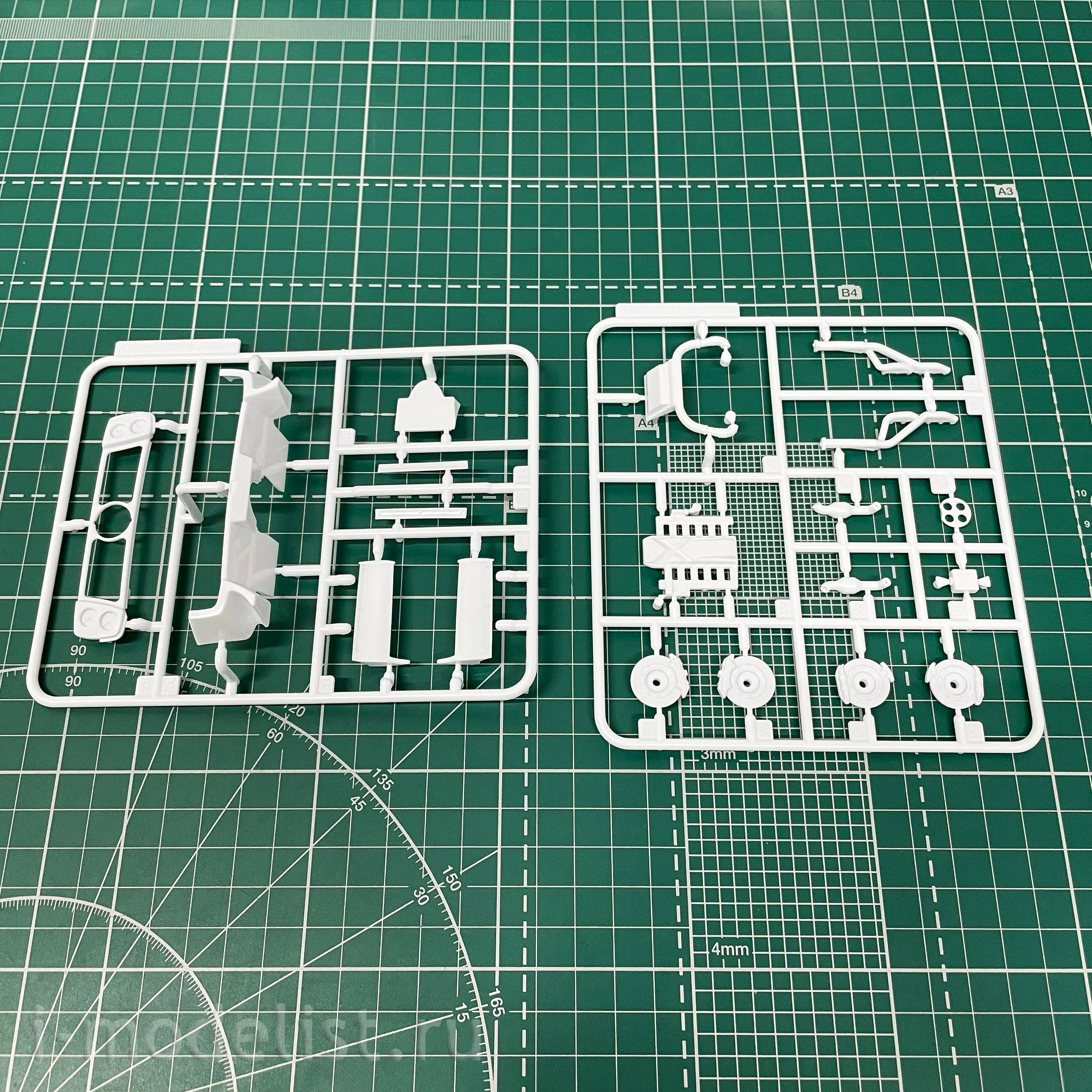 05602 Aoshima 1/24 '00 Pagani Zonda C12S