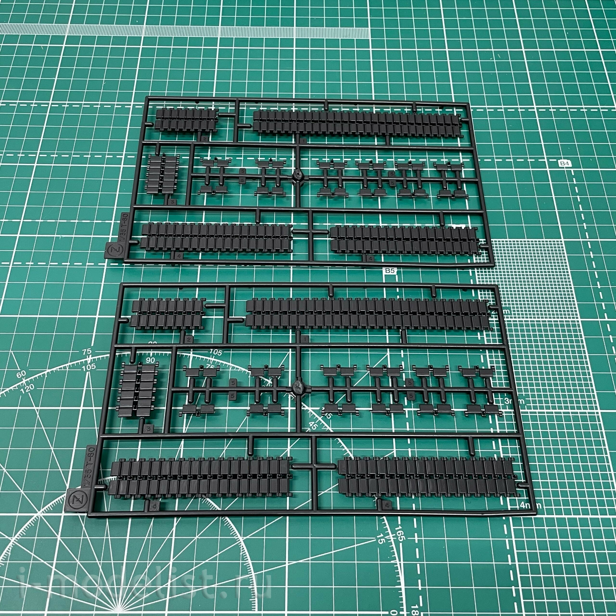 3592 Zvezda 1/35 t-80BV Tank