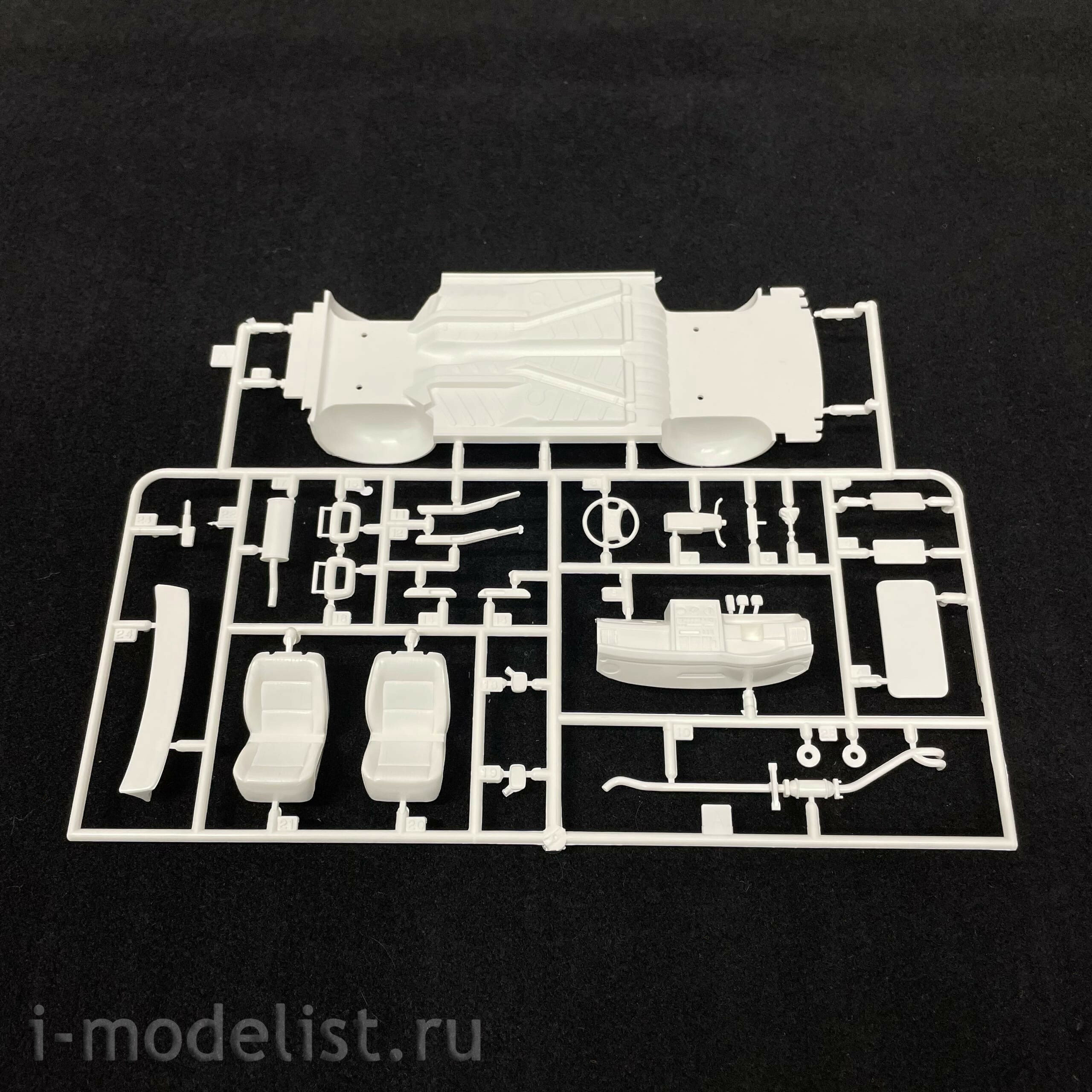 12687 Fujimi 1/24 Audi 90 Quattro 20V