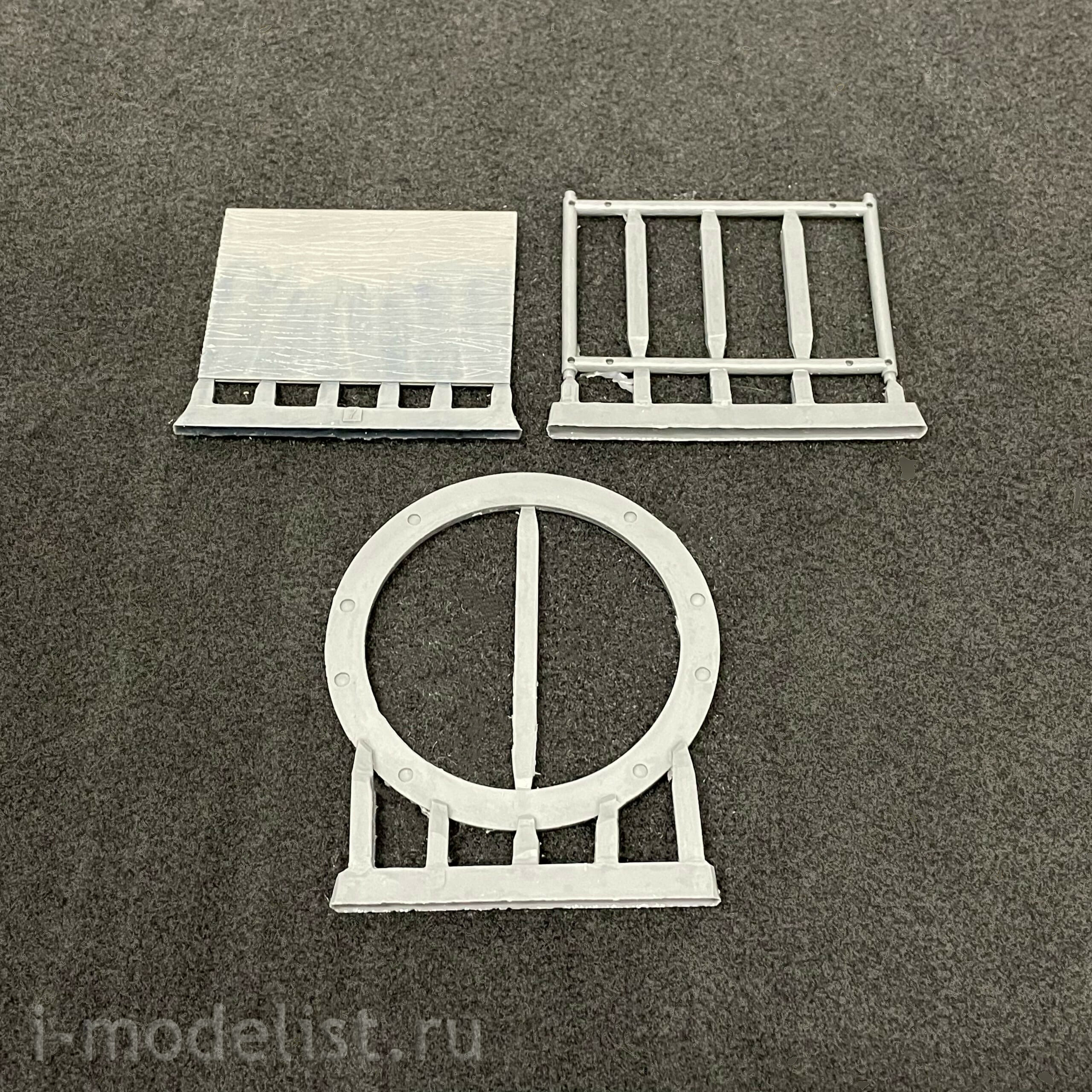 SPS-061 Meng 1/48 German Heavy Tank Sd.Kfz. 182 King Tiger Turret Maintenance Stand & Muzzle Cover