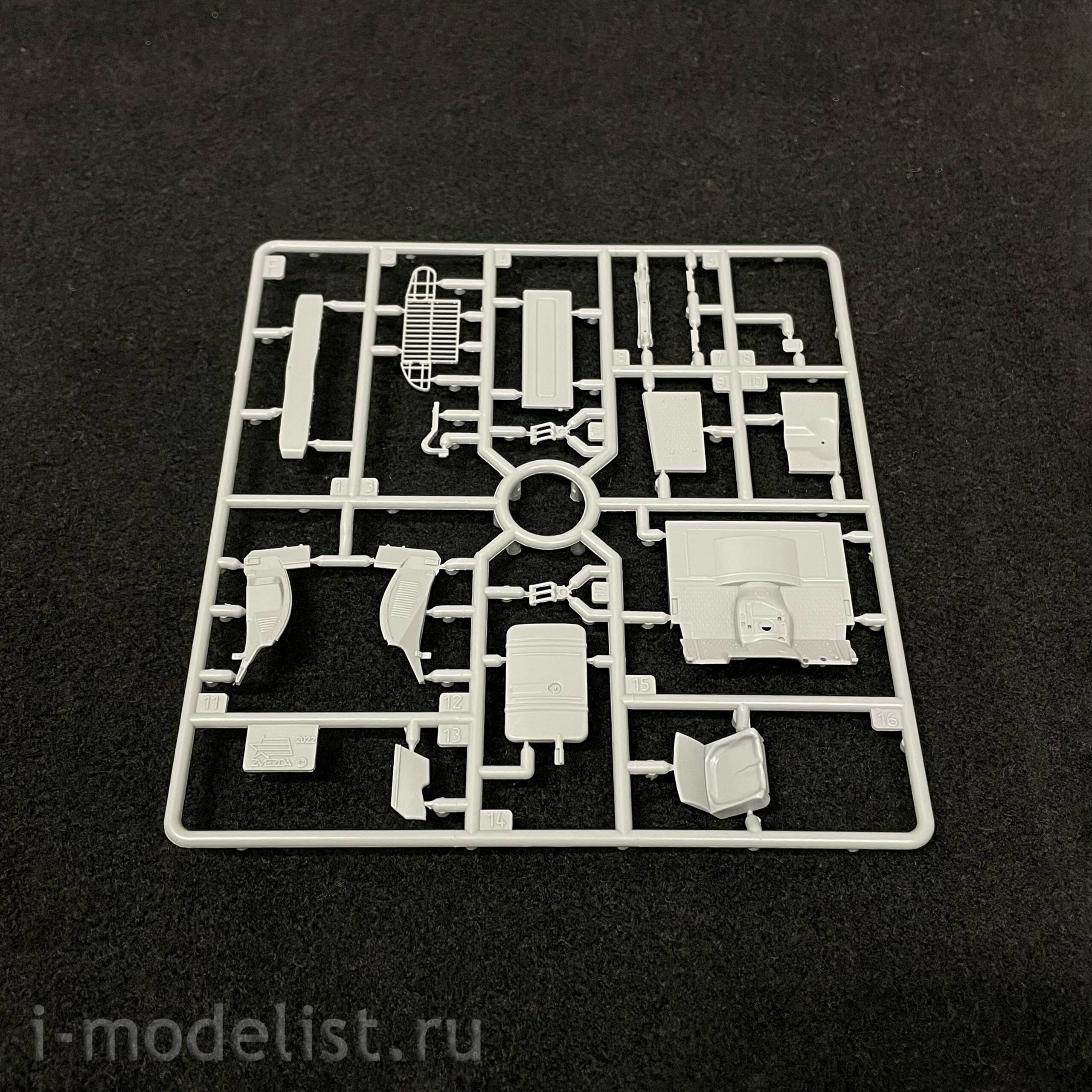 3656 Zvezda 1/35 American Army car Dodge WC-51 