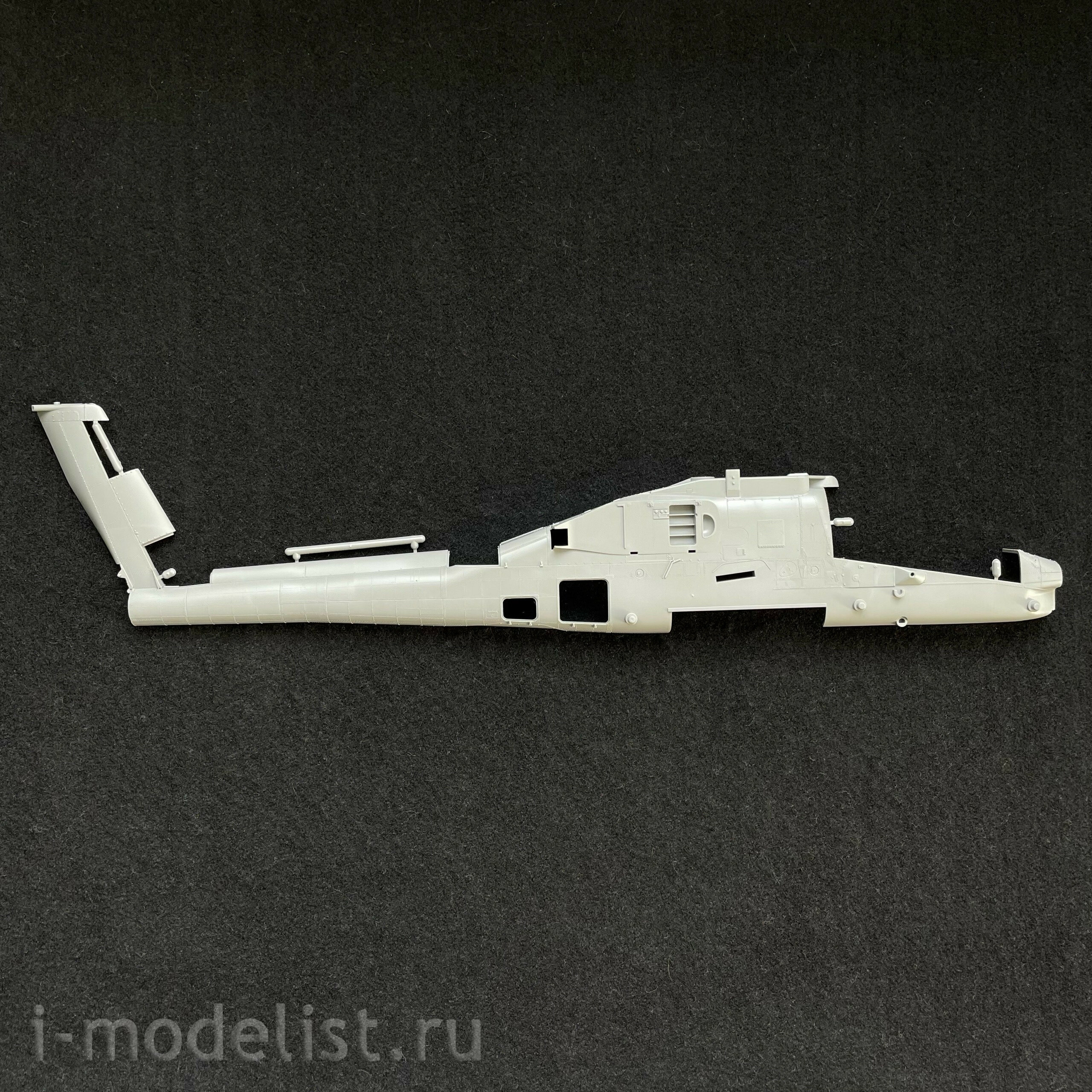2604 Takom 1/35 Helicopter AH Mk. 1 Apache