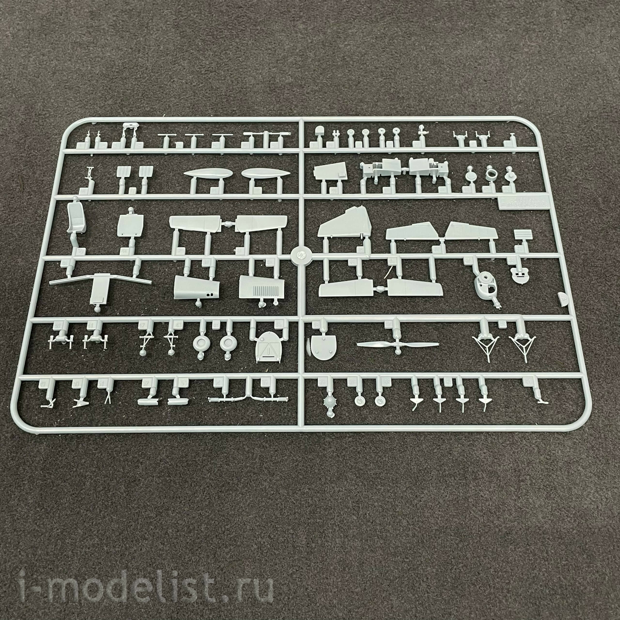 11167 Eduard 1/48 Zlín Z-326 Trenér Master aircraft, combo (2 in 1)